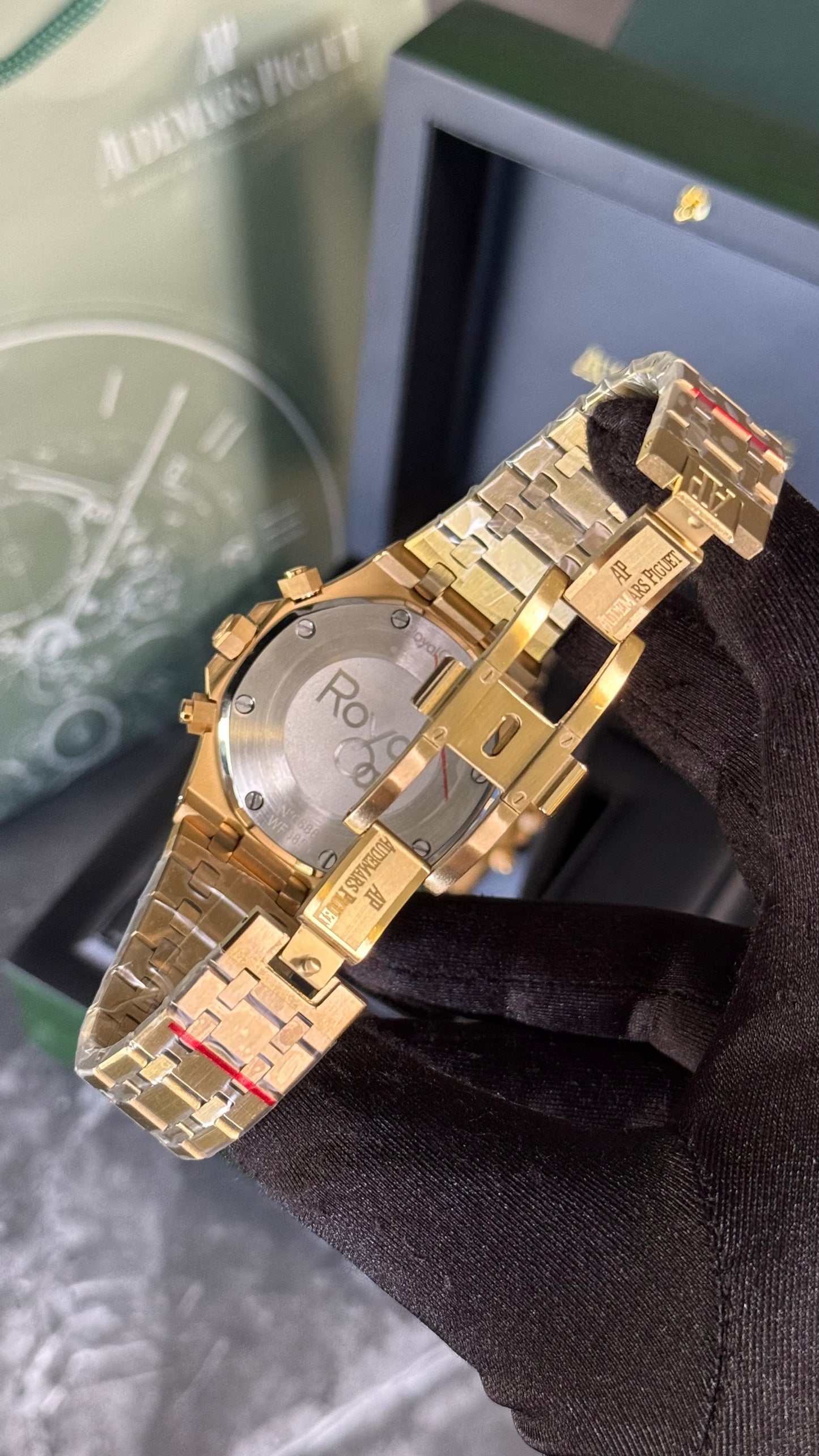 AP ROYAL OAK CRONÓGRAFO (ORO/ VERDE)