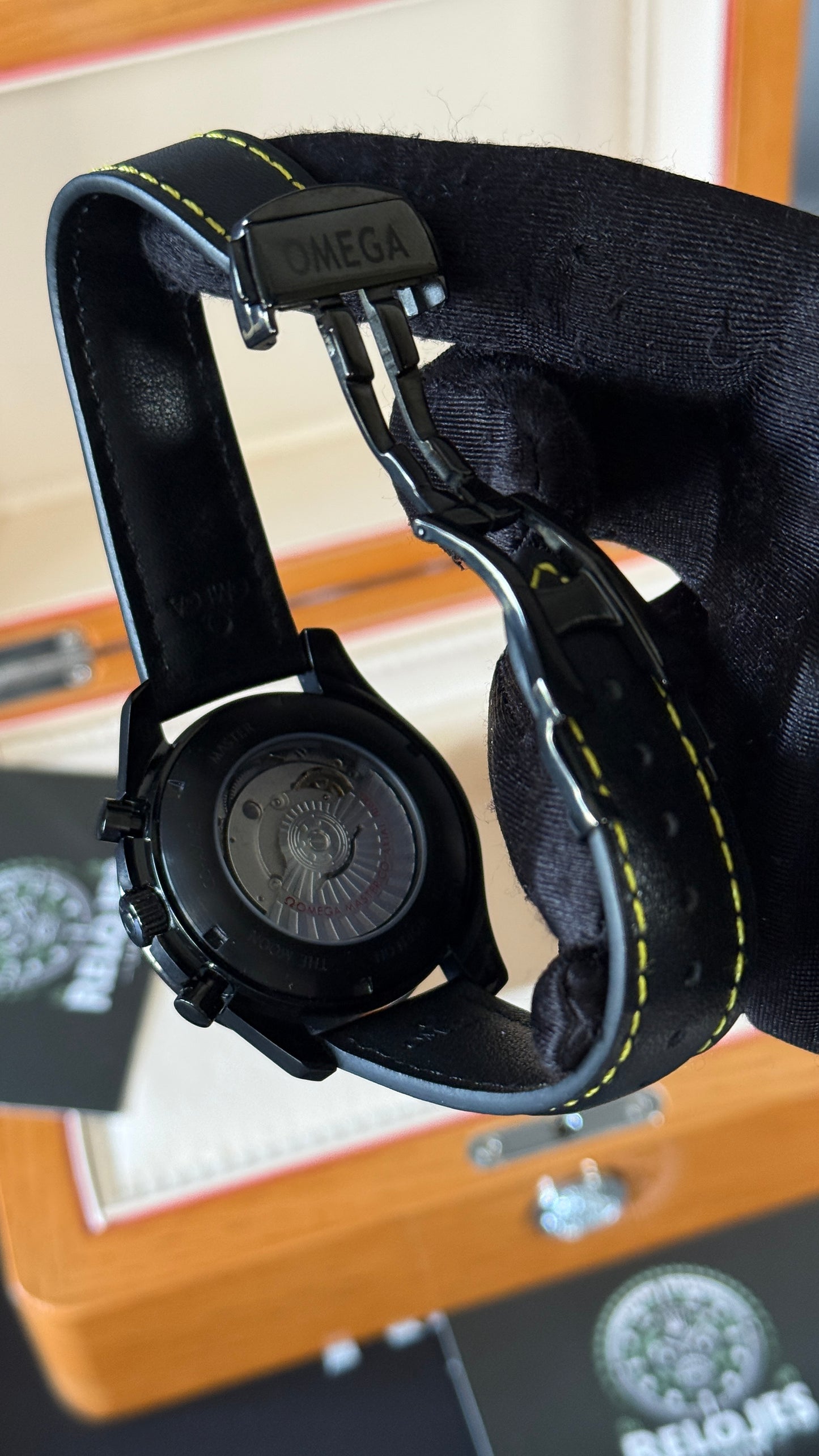 OMG SPEEDMASTER FULL BLACK/YELLOW