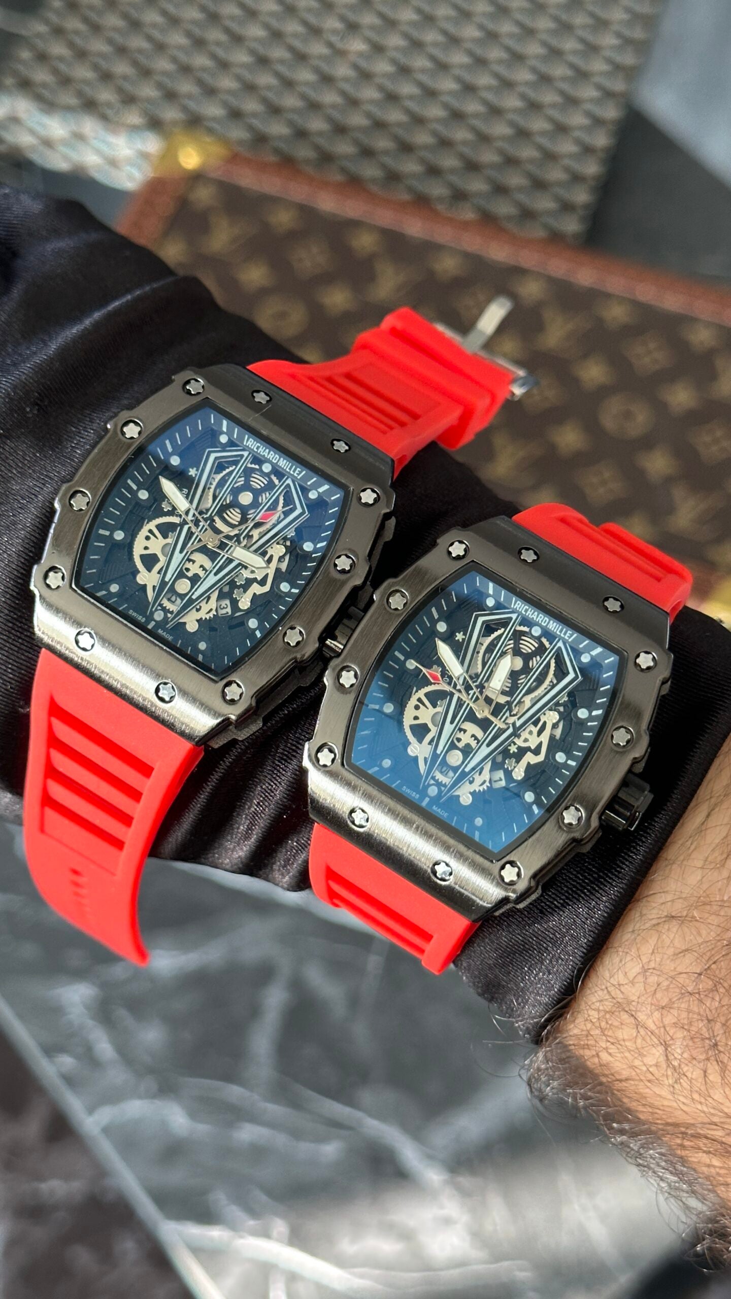 RM CLASSIC ROJO/NEGRO BRILLANTE