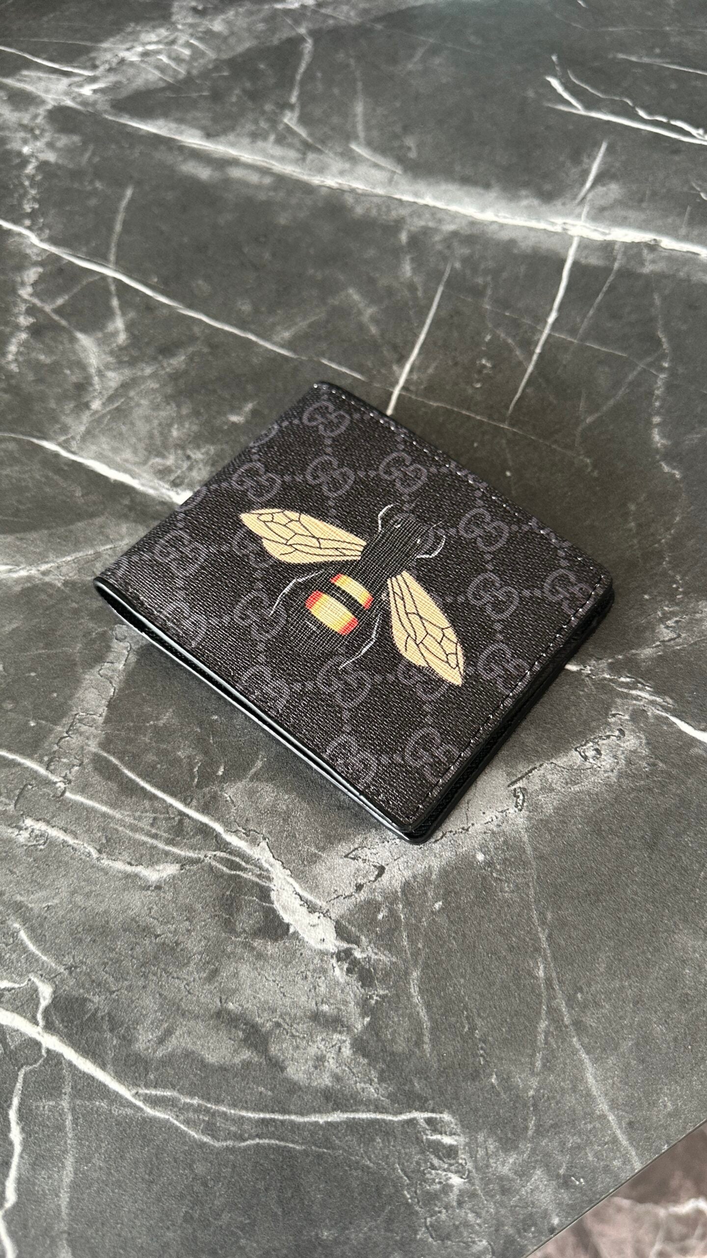 CARTERA GVCCI OSCURA