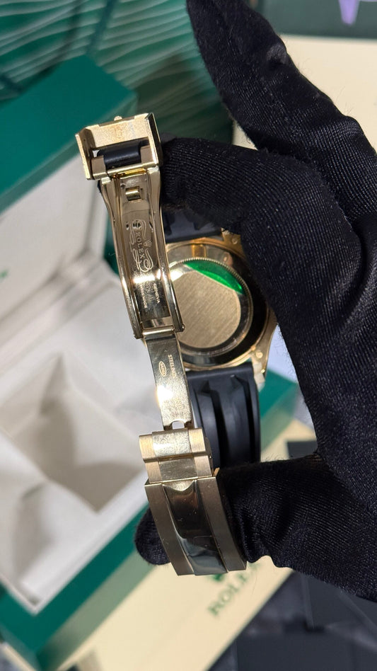 RLX YACHT-MASTER (ORO/NEGRO) GOMA