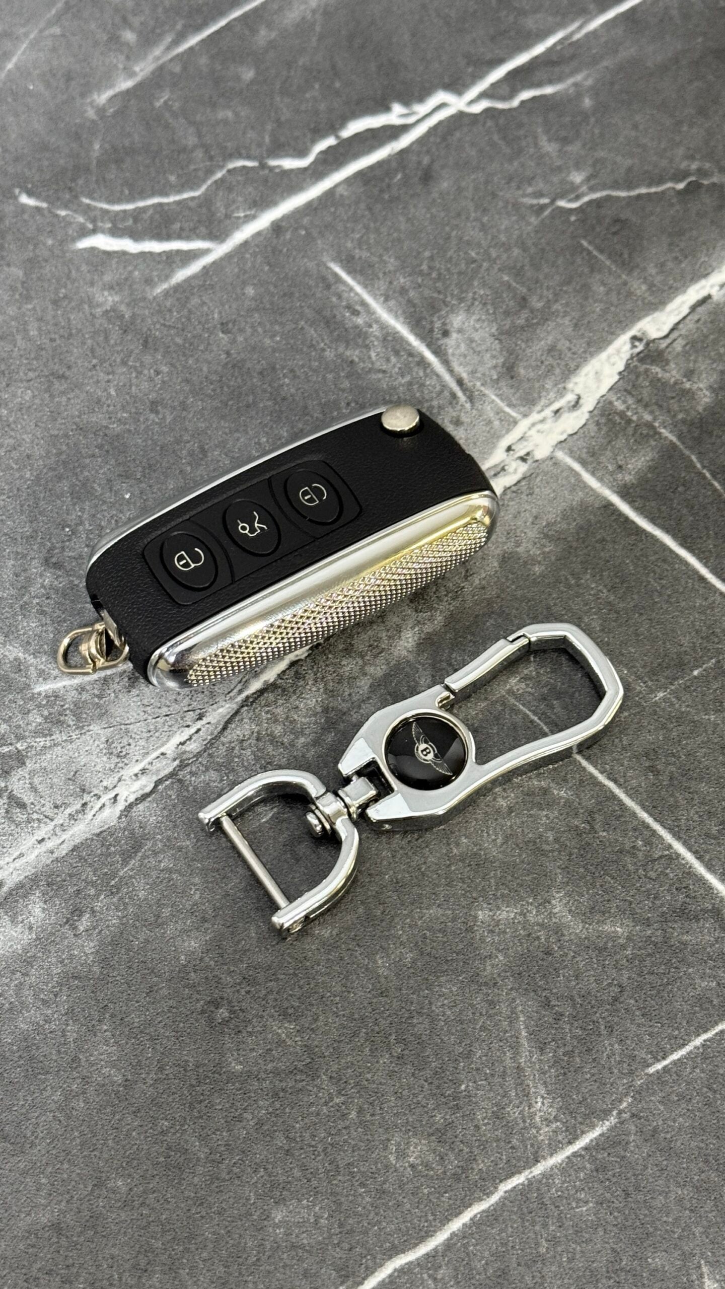 LLAVE B