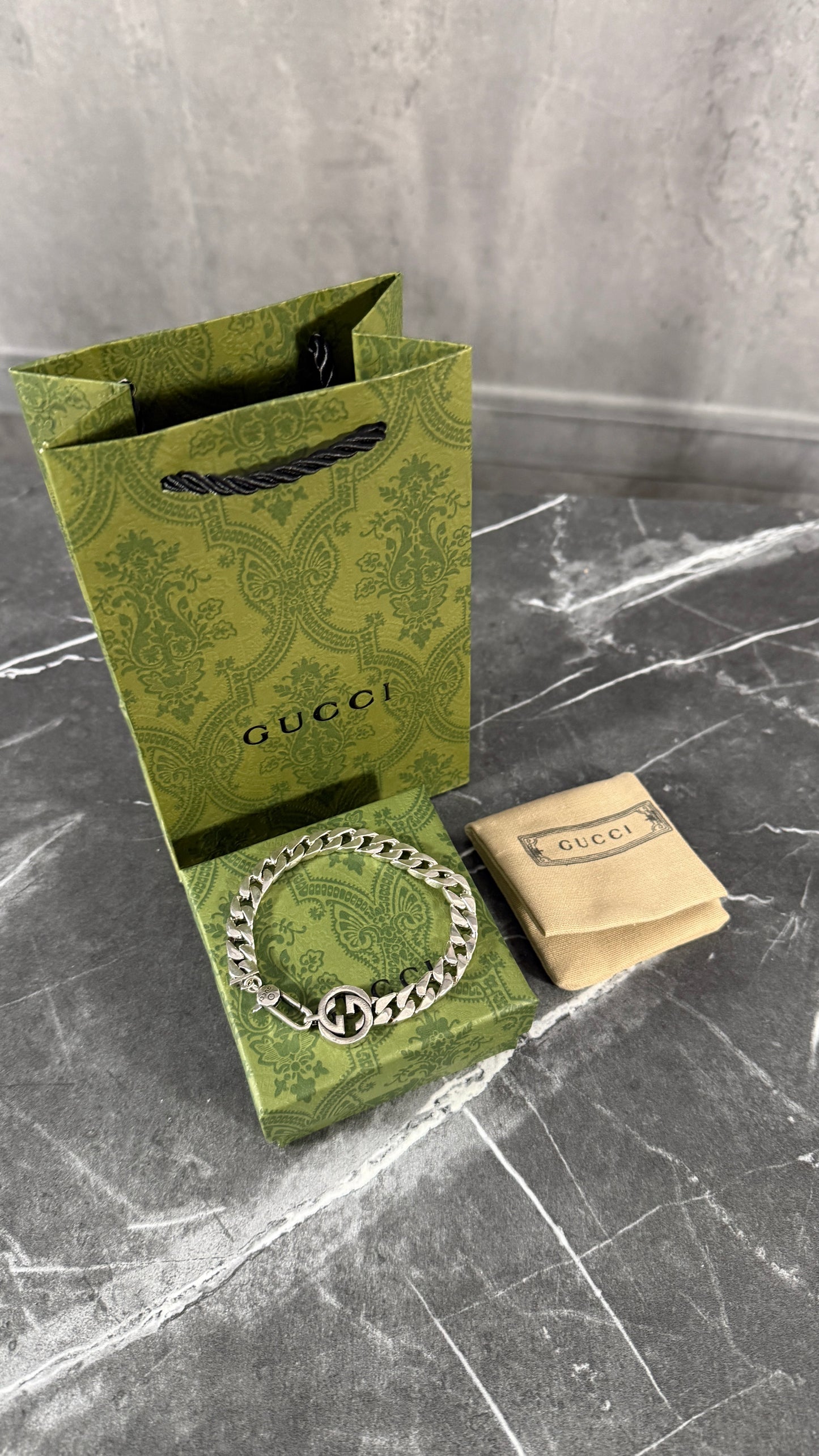 PULSERA GC PLATA CJ VRD