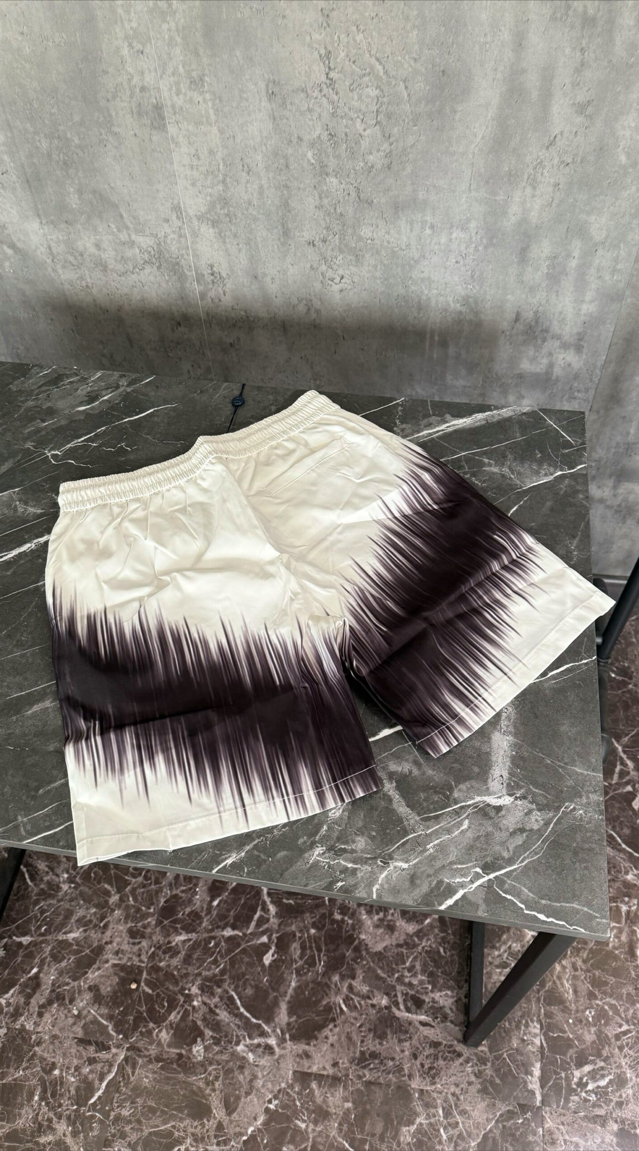 LV BLANCO / NEGRO (TALLA XXL)