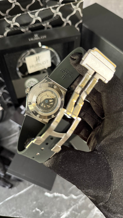 HBLT CLASSIC FUSIÓN (PLATA/ NEGRO) 42MM