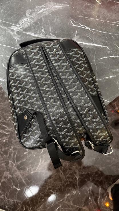 Mochila goy negra pequeña