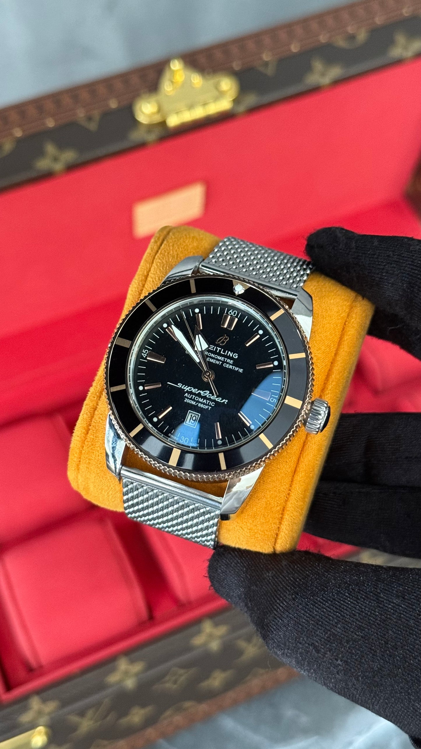 BRTLNG SUPER OCEAN NEGRO (PLATA/ORO) 46MM