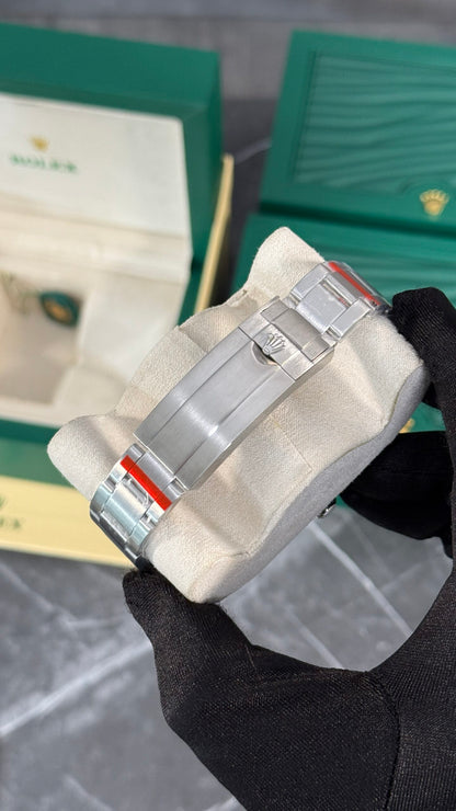 RLX SUBMARINER (HULK)