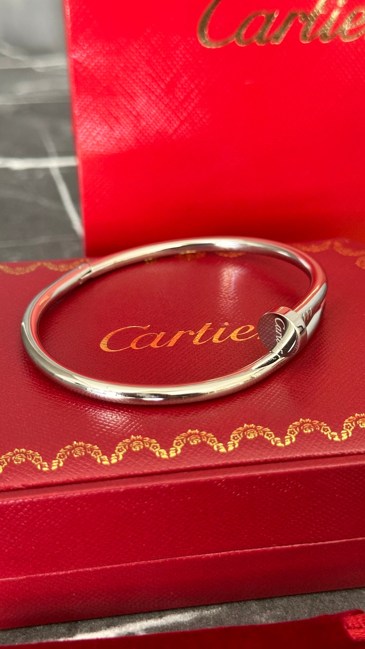 BRAZALETE CLAVO PLATA