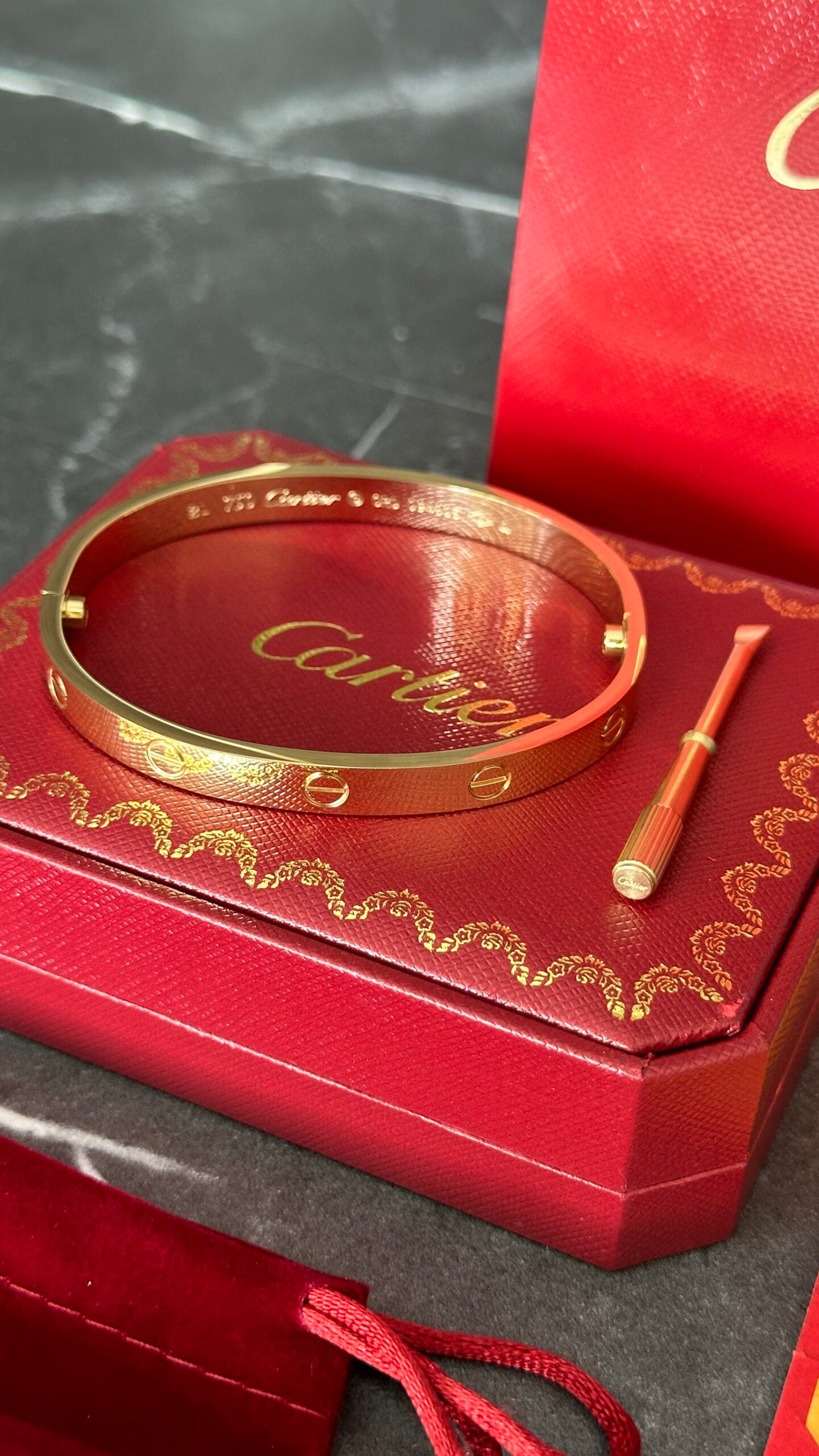 BRAZALETE CTR ORO