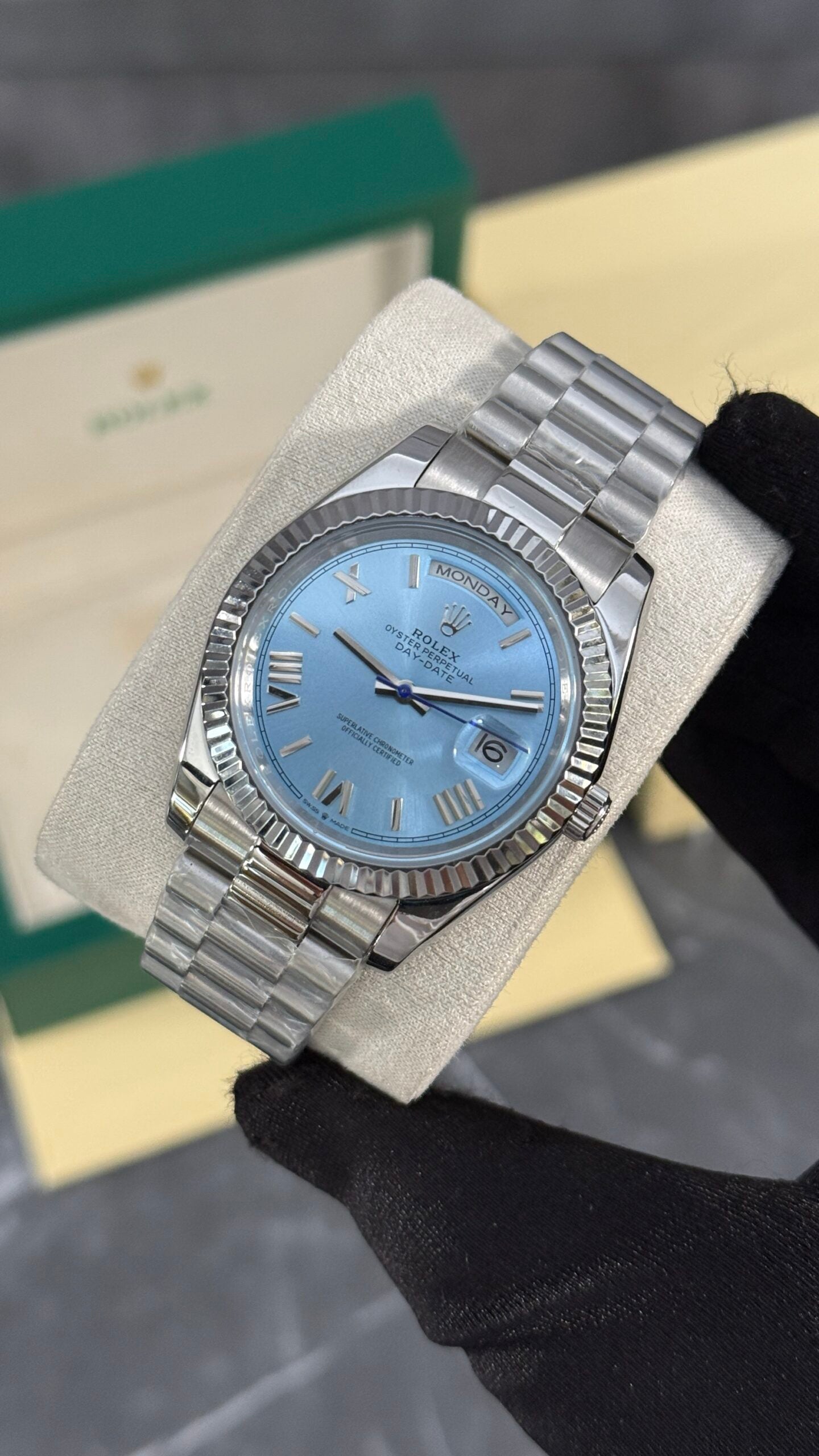 RLX DAY-DATE (PLATA/AZUL CLARO-ROMANO)