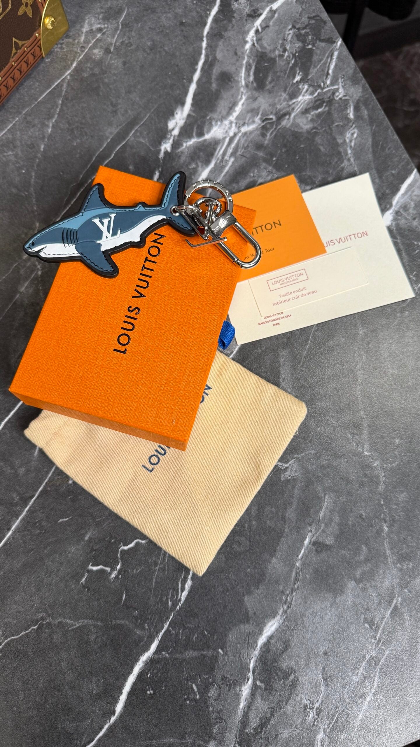 LV SHARK