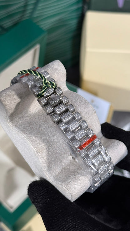 RLX DAY-DATE (FULL DIAMANTES) CL0N