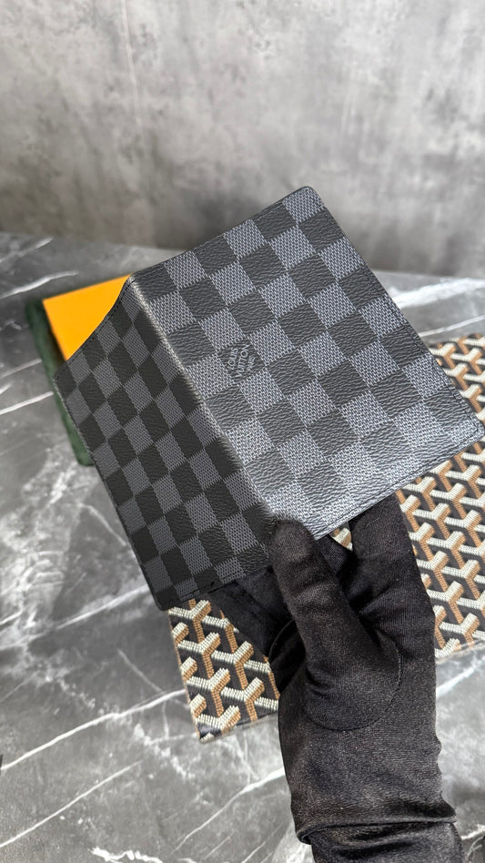 CARTERA PASAPORTE NEGRA CUADROS