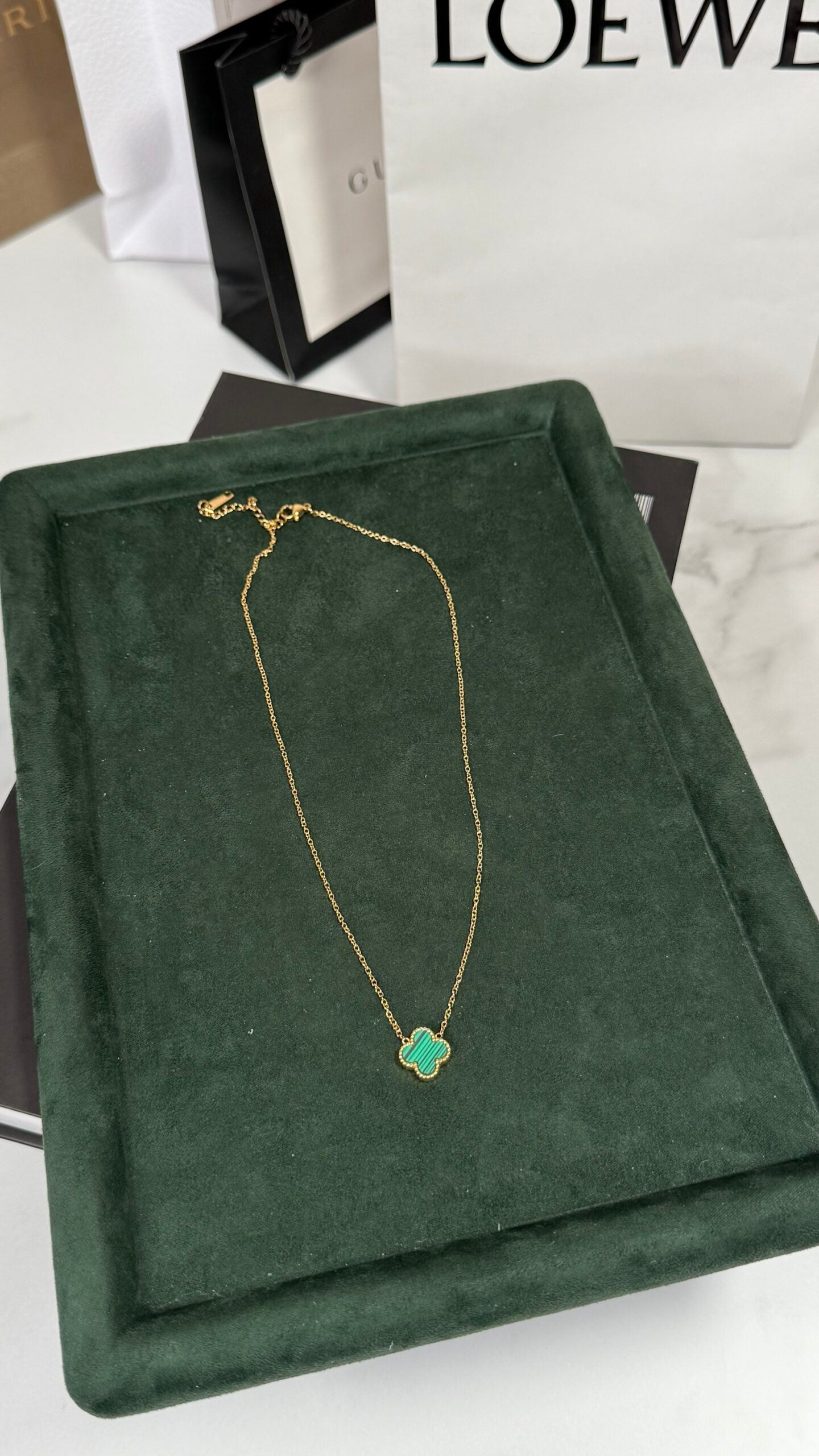 COLLAR TRÉBOL VERDE