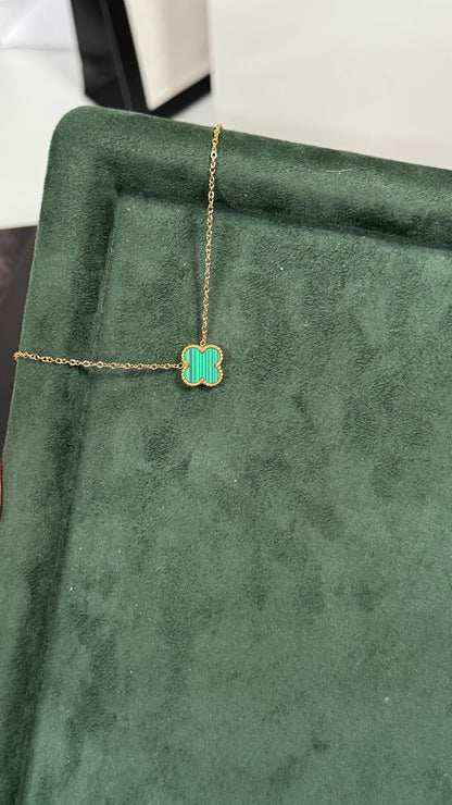 COLLAR TRÉBOL VERDE