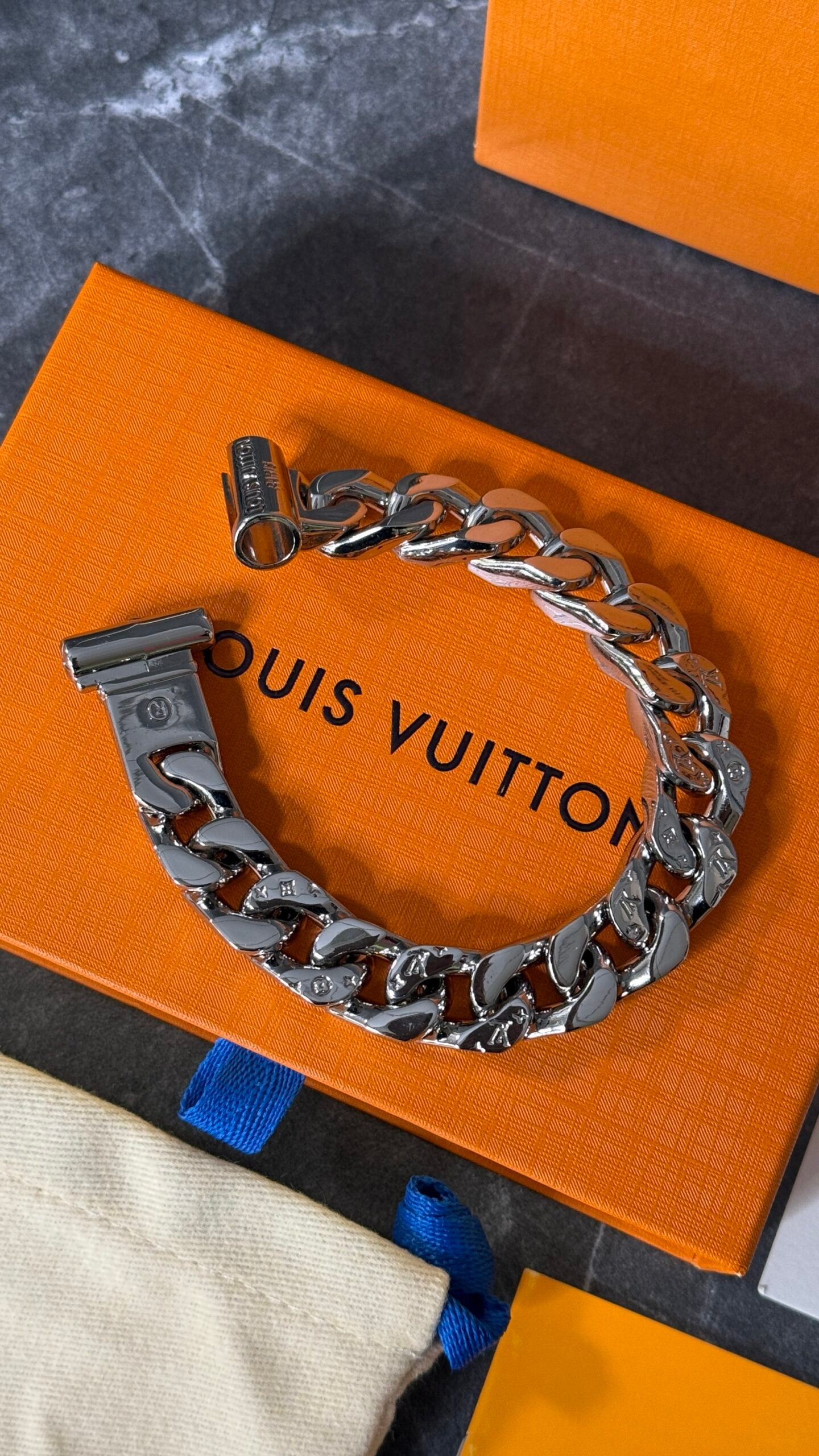 PULSERA LV Bjorn
