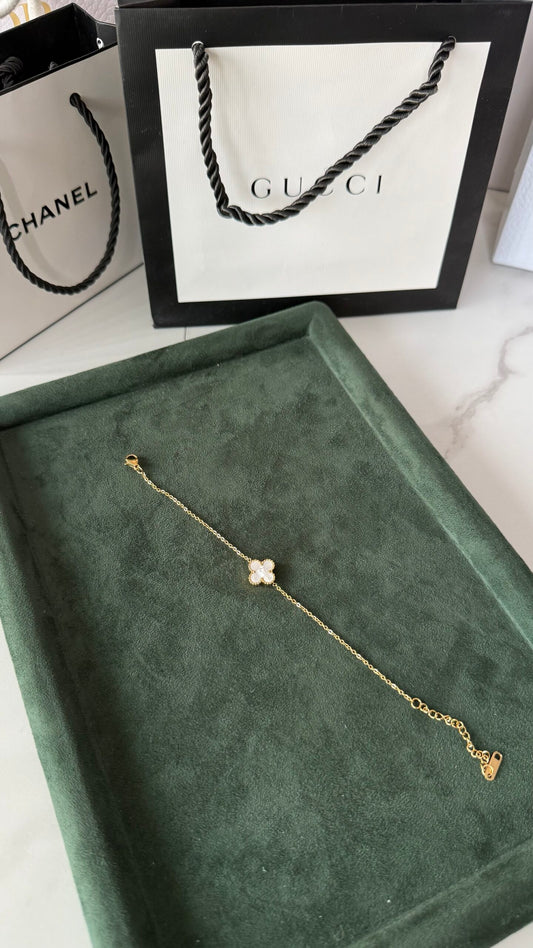 PULSERA ONE TRÉBOL BLANCO