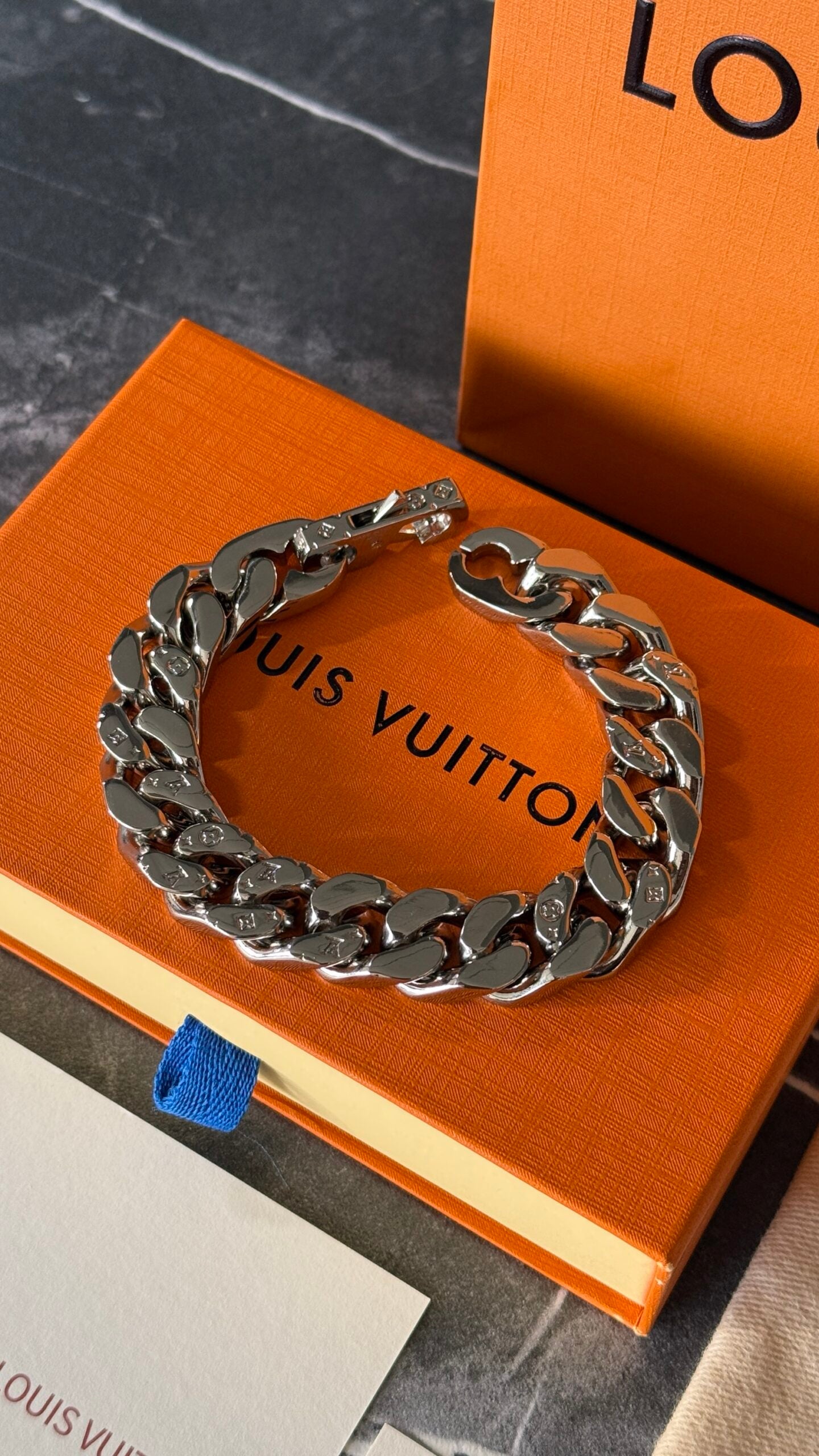 PULSERA LV PLATA TRENZ