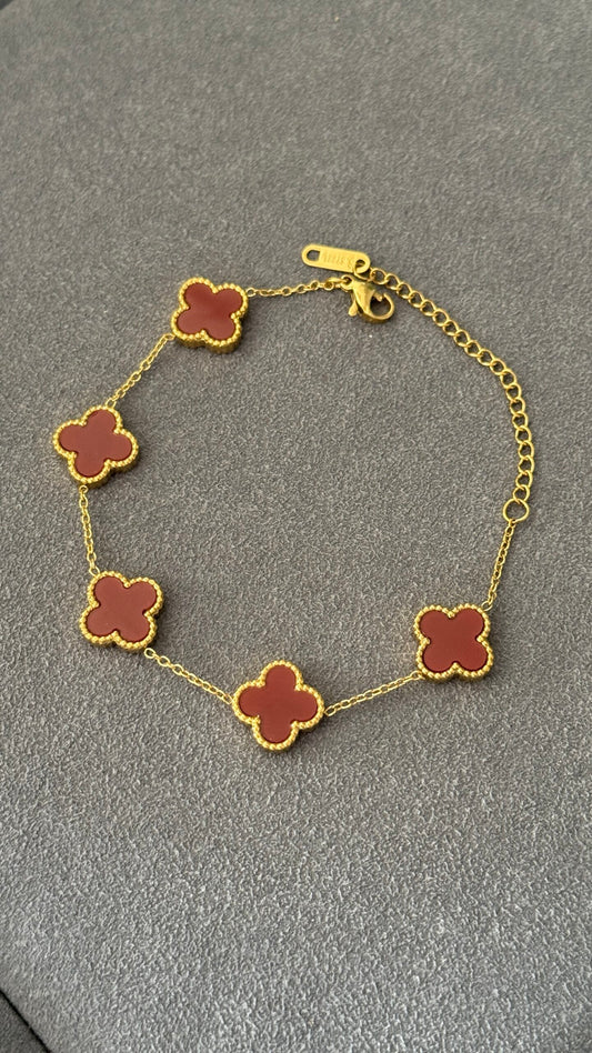 PULSERA TRÉBOL ROJO