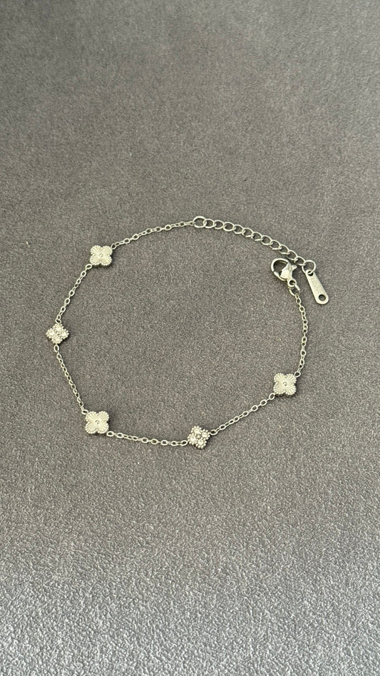 PULSERA TRÉBOL PLATA FINA