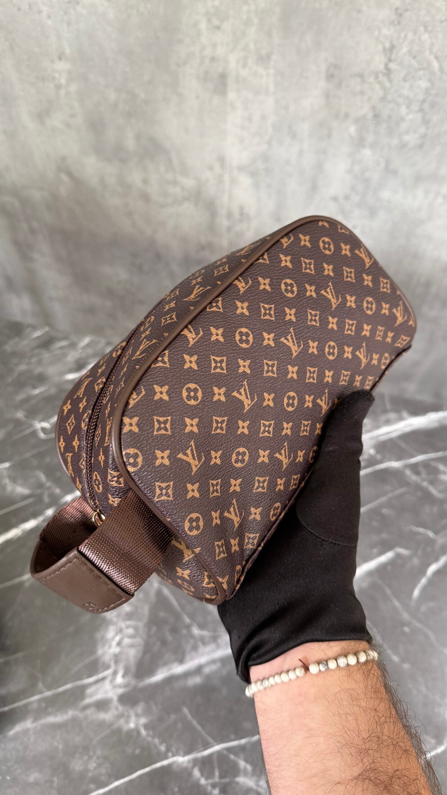 NECESER LV MARRÓN CLASIC