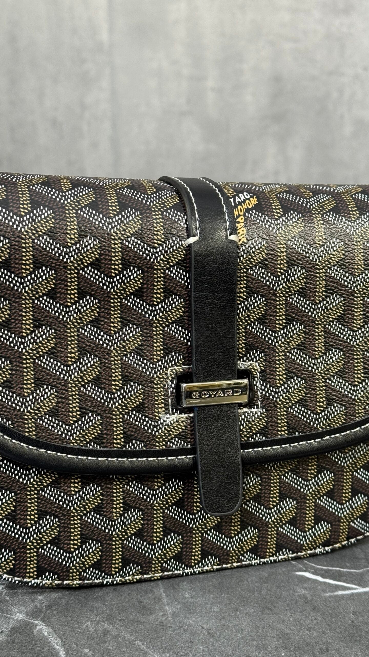 NECESER GOY NEGRO SIN CUERDA