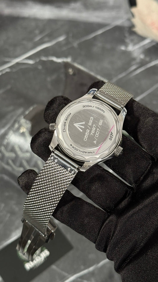 OMG SEAMASTER (PLATA/NEGRO)