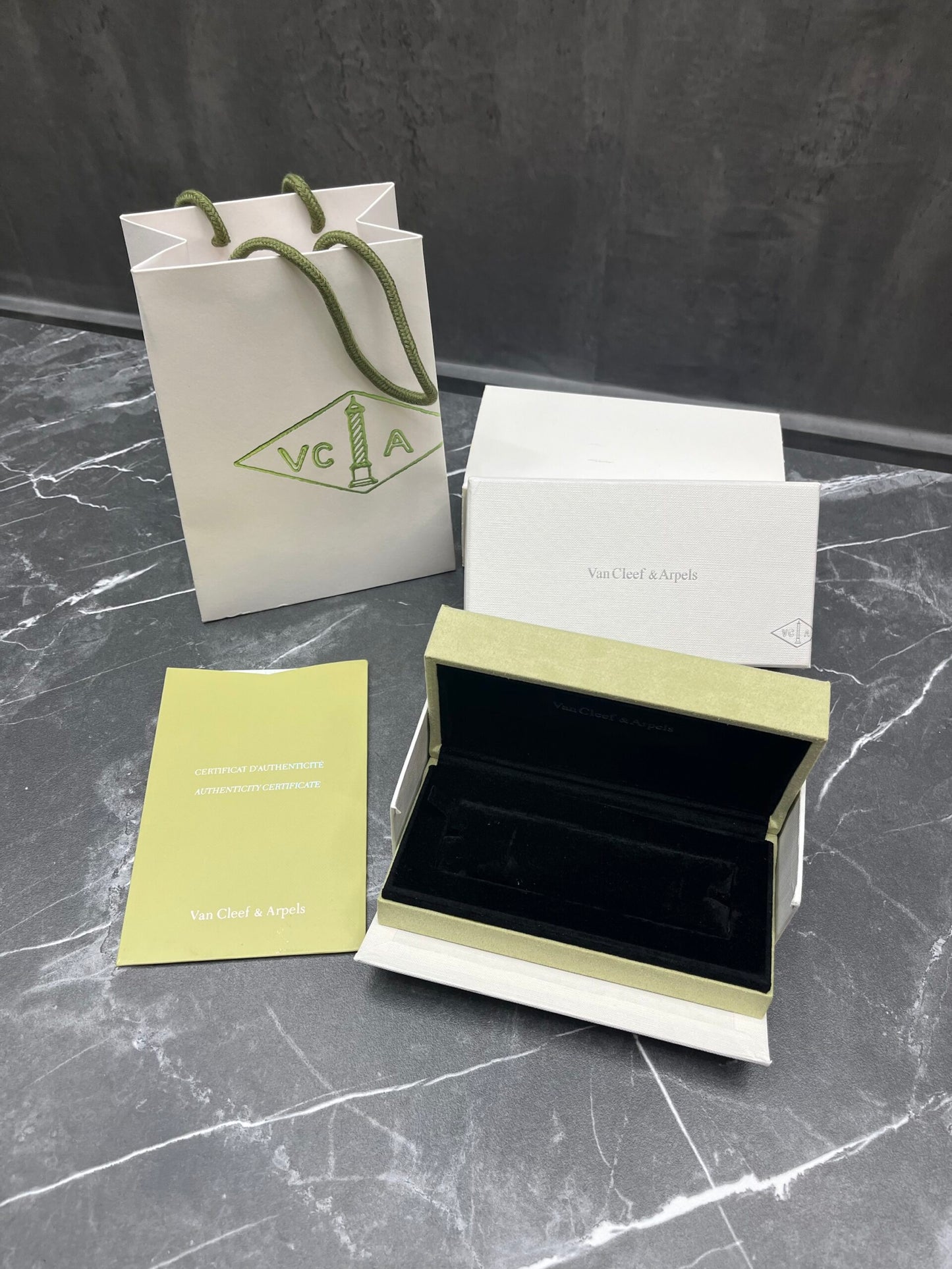 CAJA VN CLF (PULSERA)