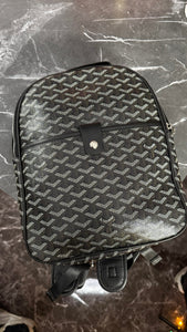 Mochila goy negra pequeña