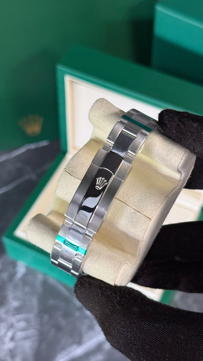 RLX OYSTER PERPETUAL (PLATA/LILA)