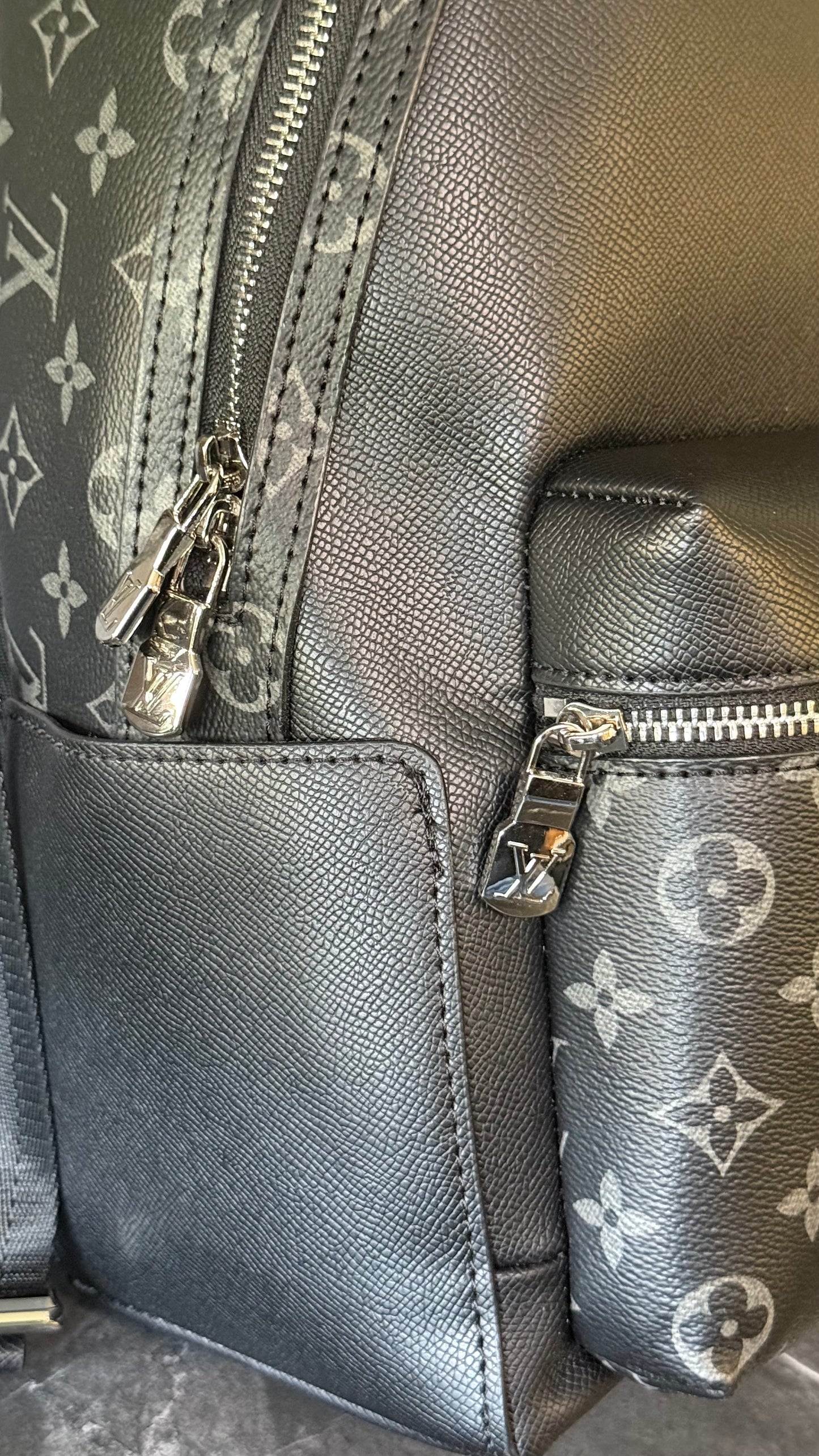 LV NEGRO CLASIC