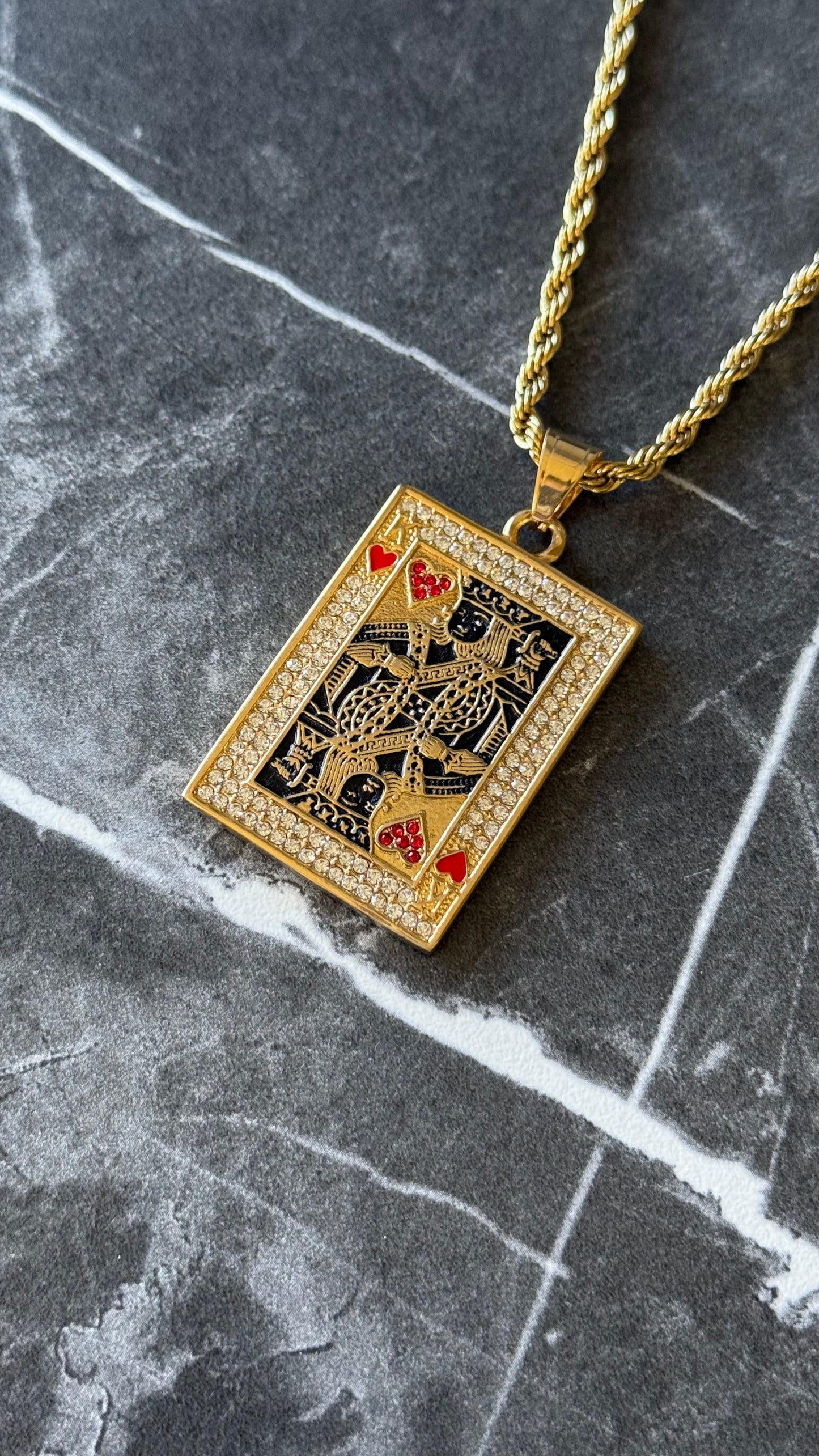 COLGANTE A <3 ORO 54CM