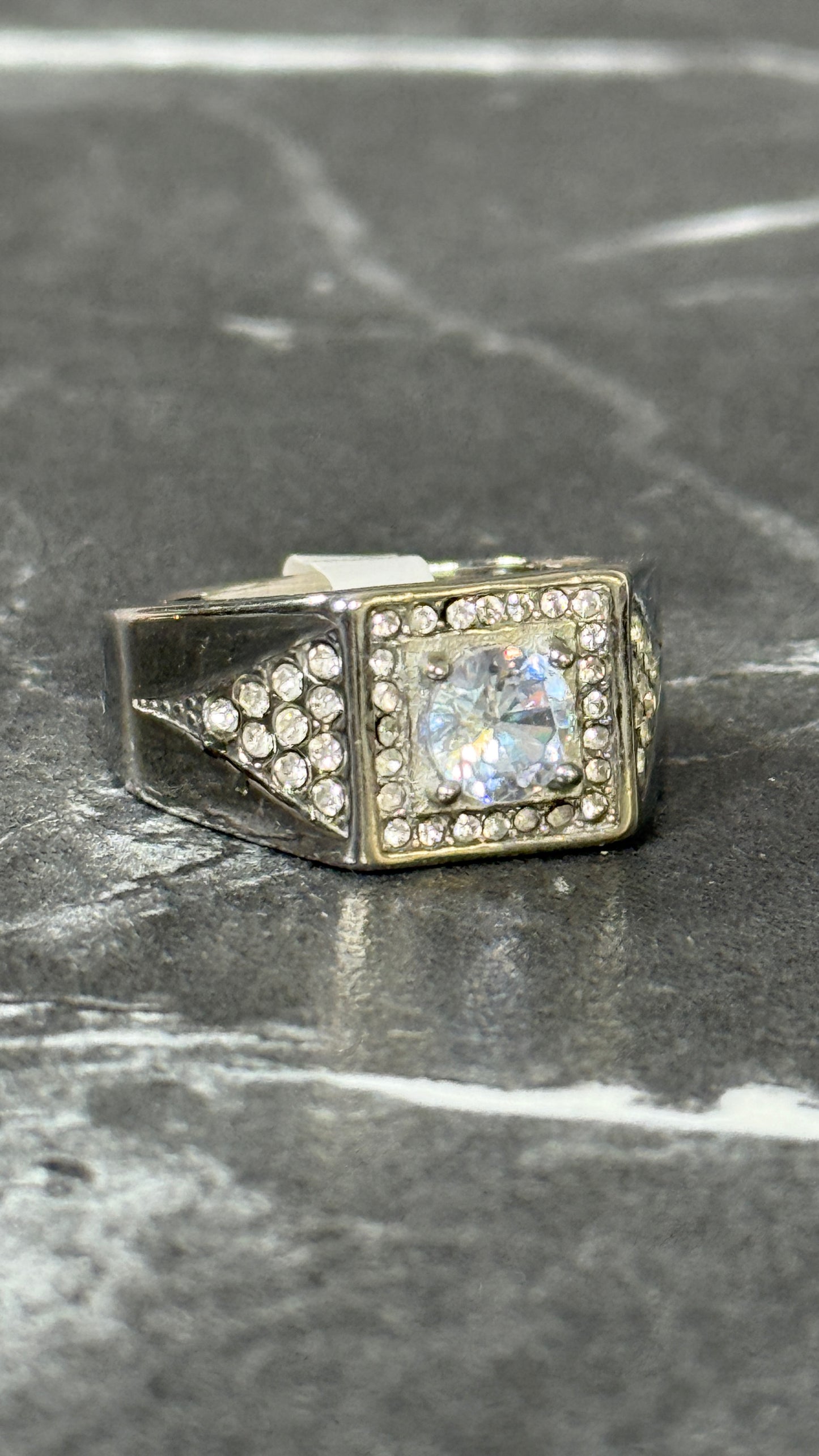 Anillo plata full diamantes cuadrado