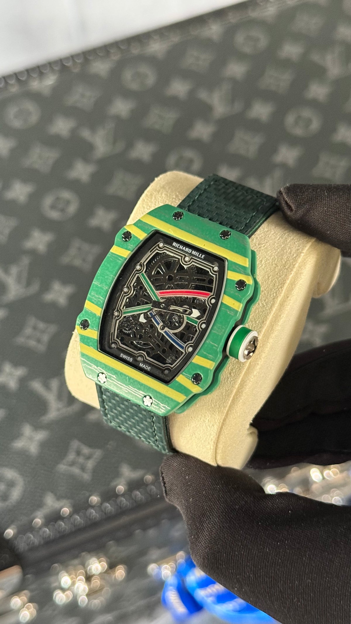 RM VERDE TEXT 67-02