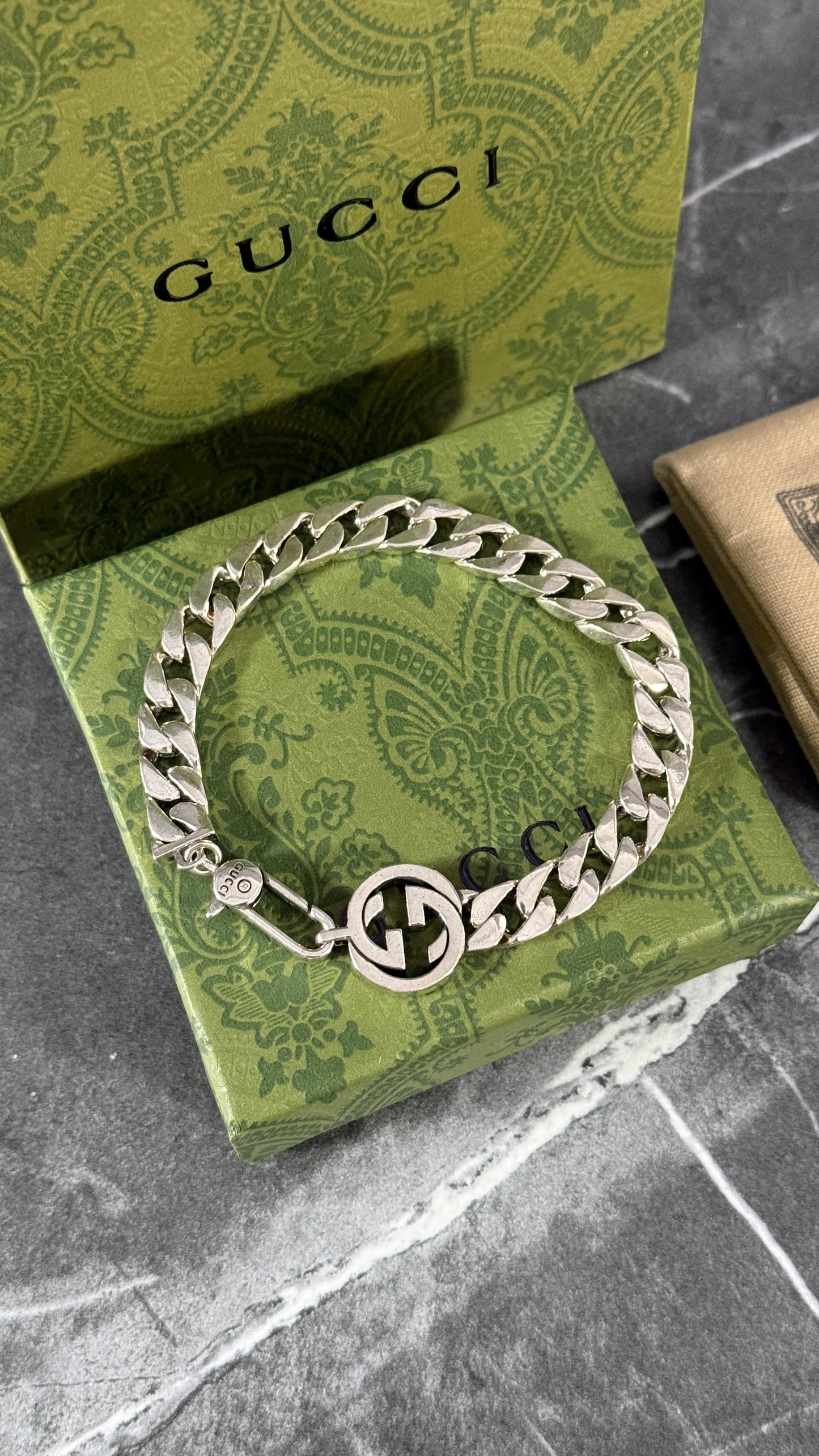 PULSERA GC PLATA CJ VRD