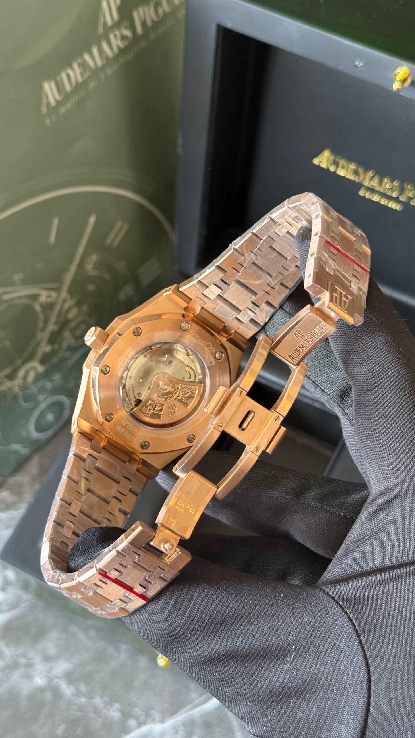 AP ROYAL OAK (ORO ROSA/BLANCO)