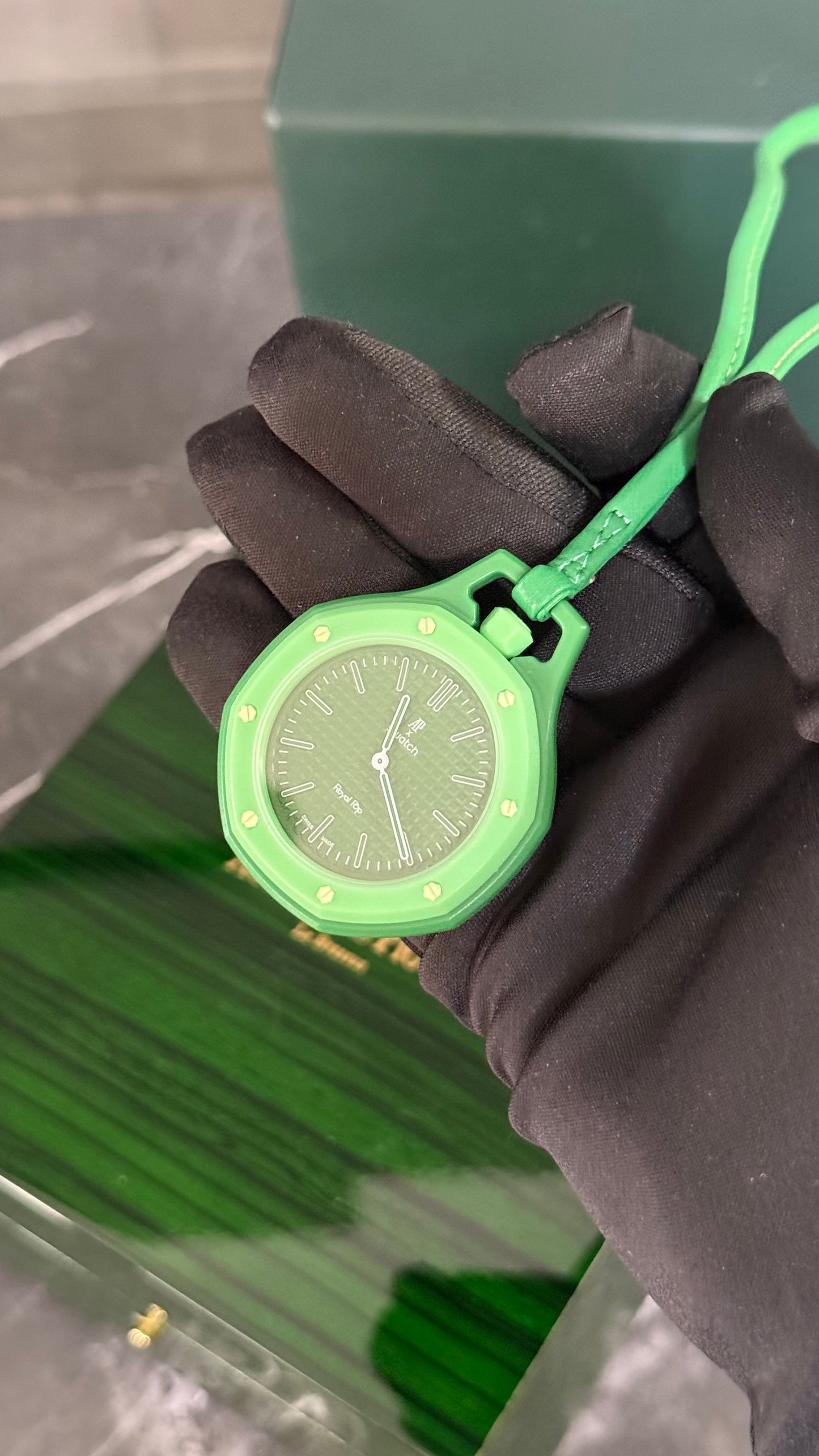 AP x SW - R0YAL P0P (VERDE)