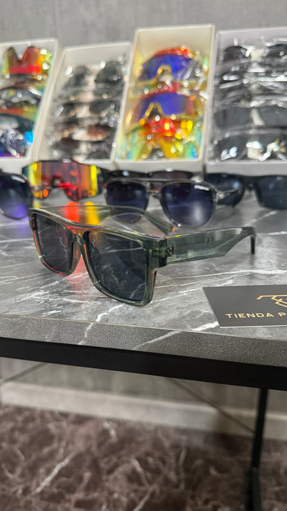Gafas de Sol GRATIS (Modelo Aleatorio)