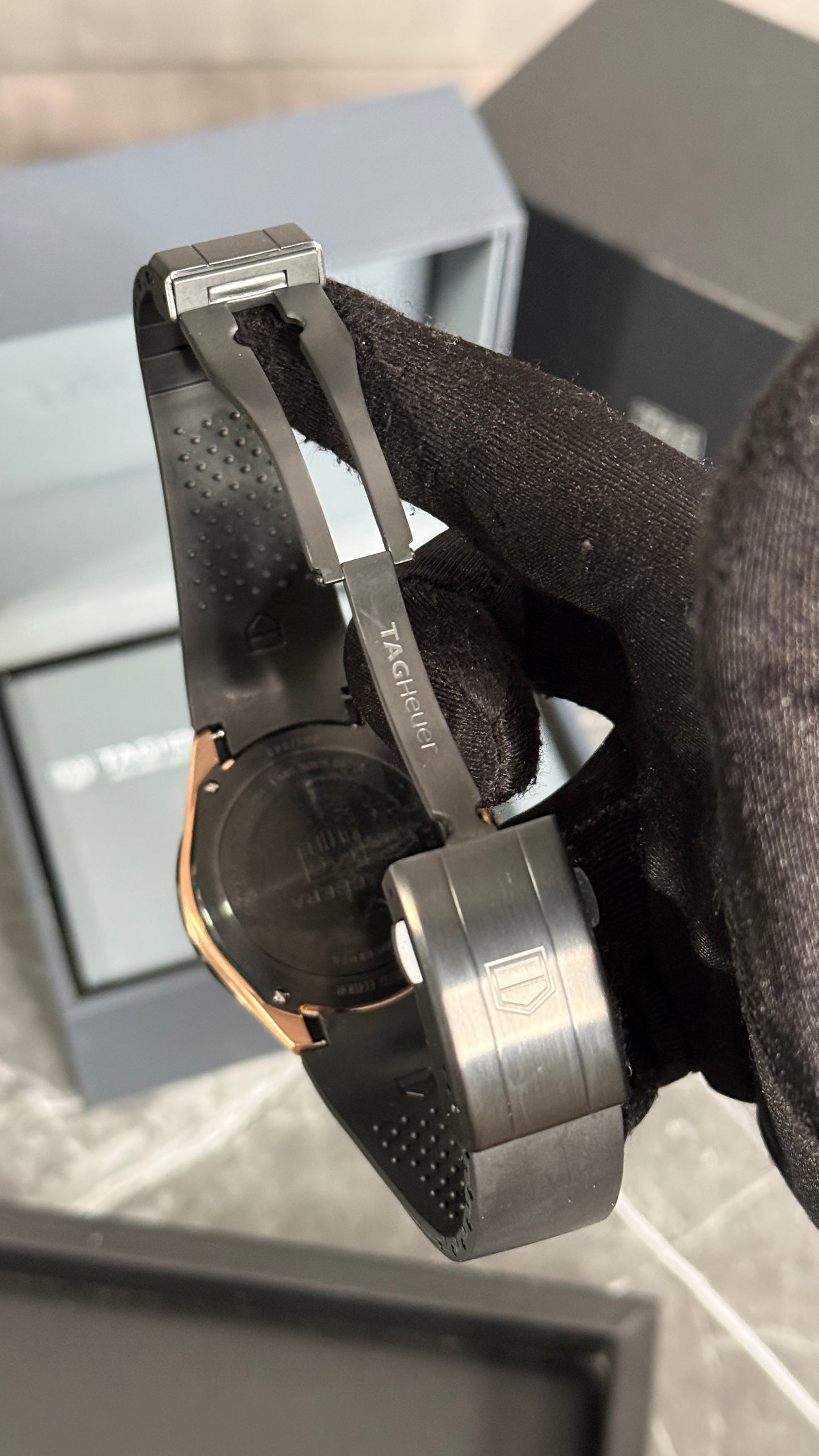 TH CARERRA (NEGRO/BRONCE) CAUCHO