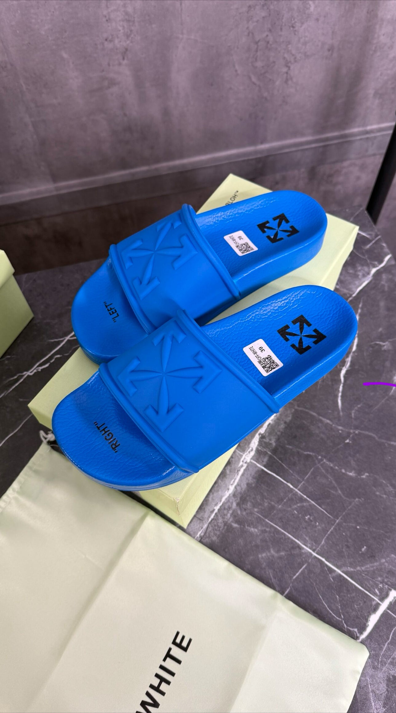 CHANCLAS OFF-W AZULES