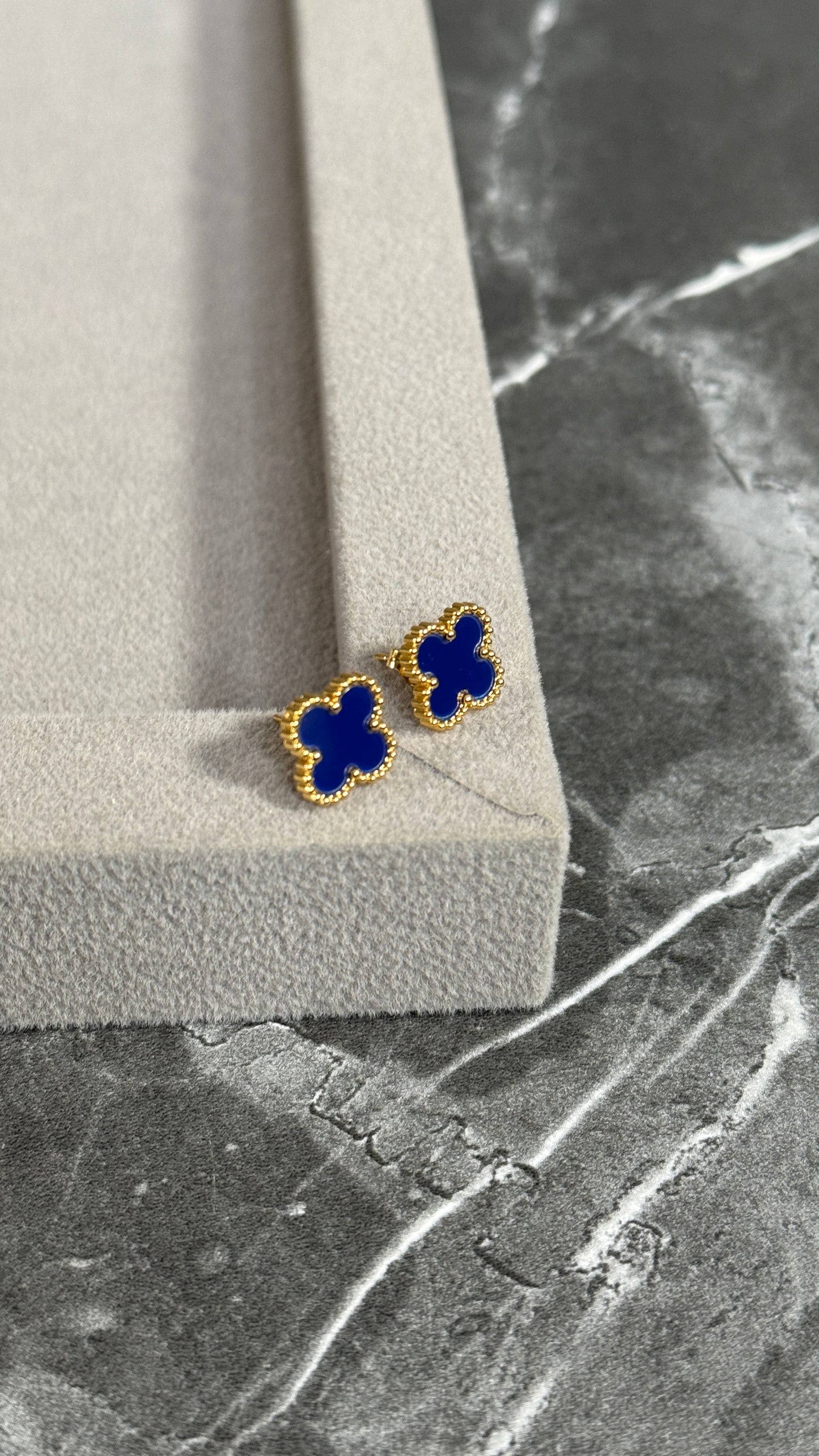 PENDIENTES TRÉBOL AZUL