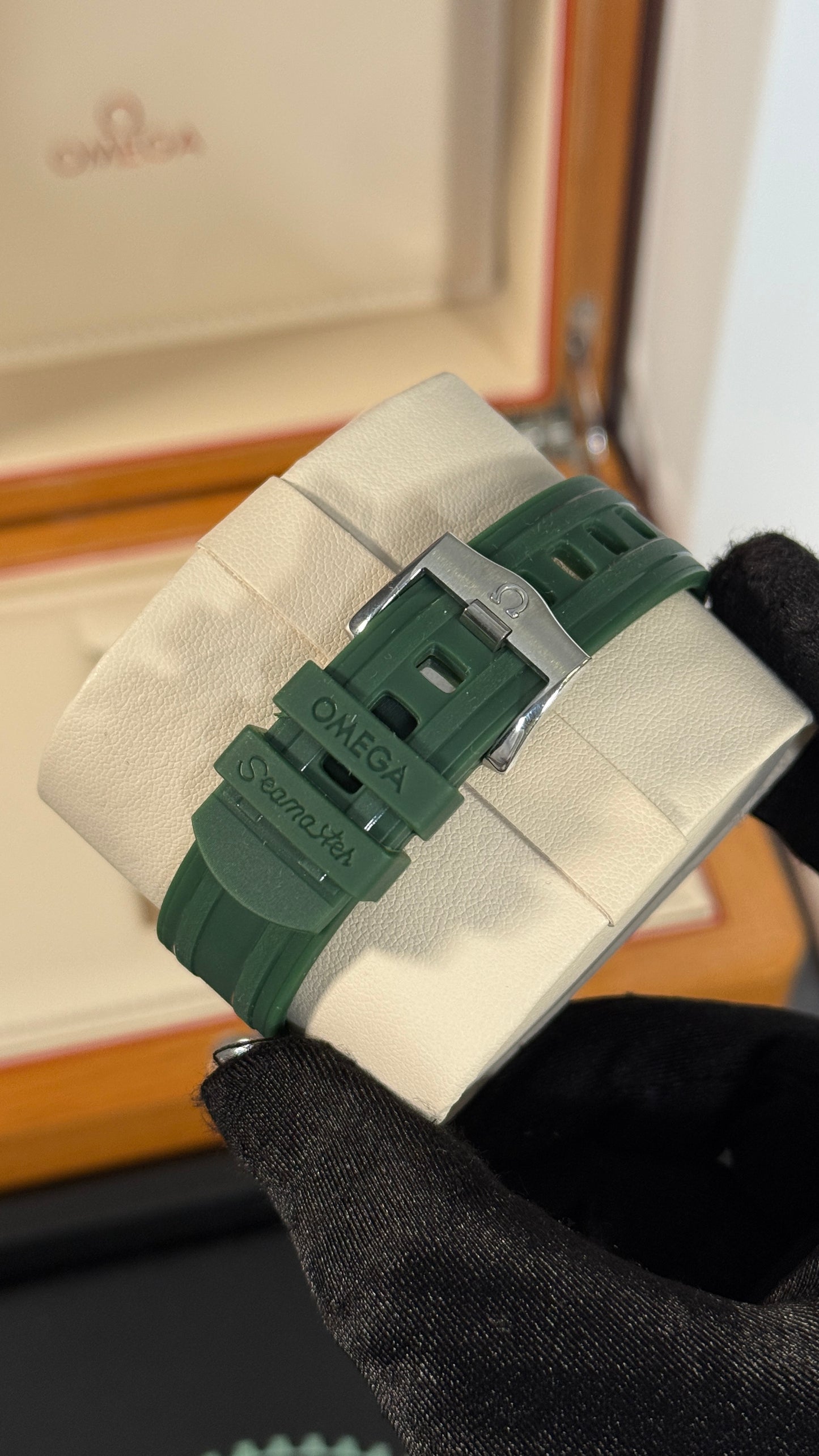 OMG SEAMASTER (PLATA/VERDE) CAUCHO