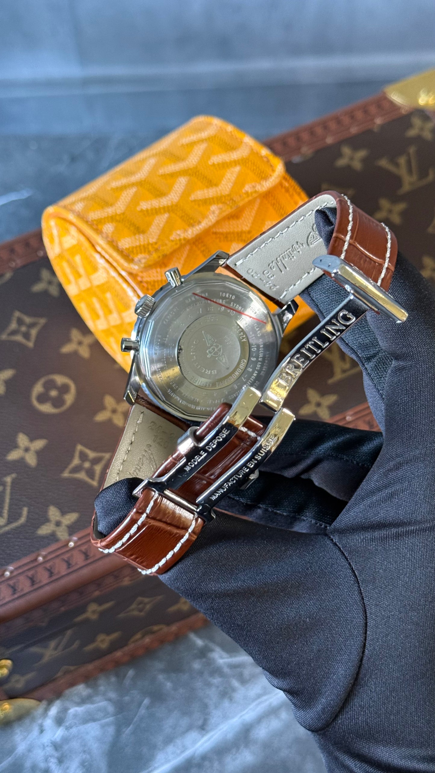 BRTLNG NAVITIMER ( PLATA/MARRON)