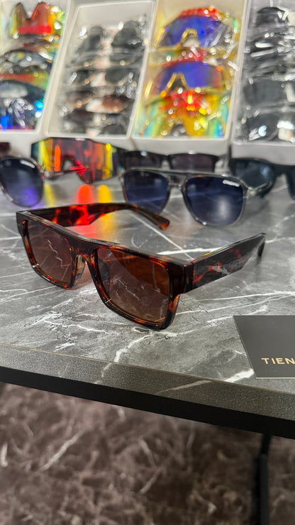 Gafas de Sol GRATIS (Modelo Aleatorio)