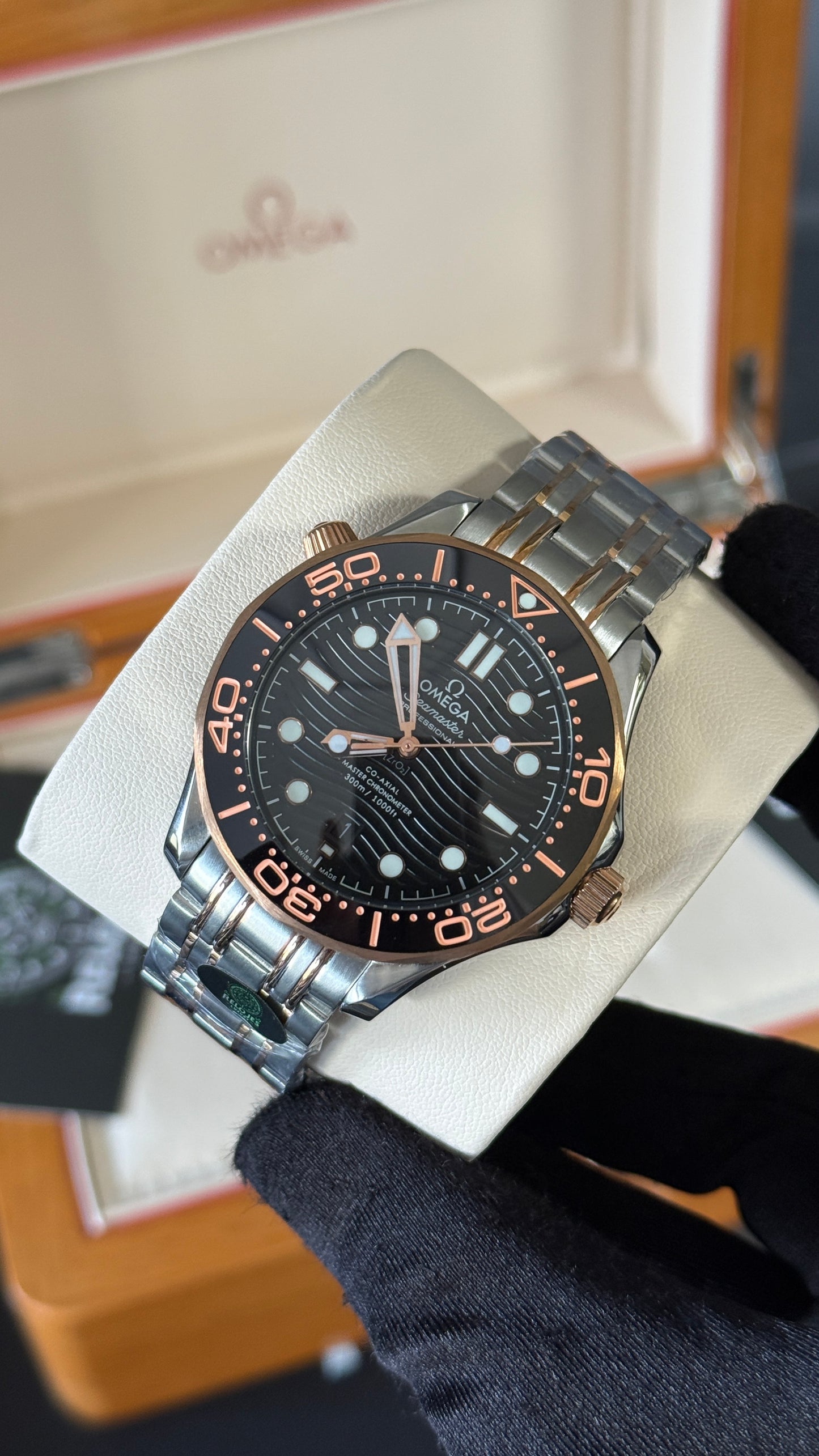 OMG SEAMASTER (PLATA/NEGRO/ORO ROSA)