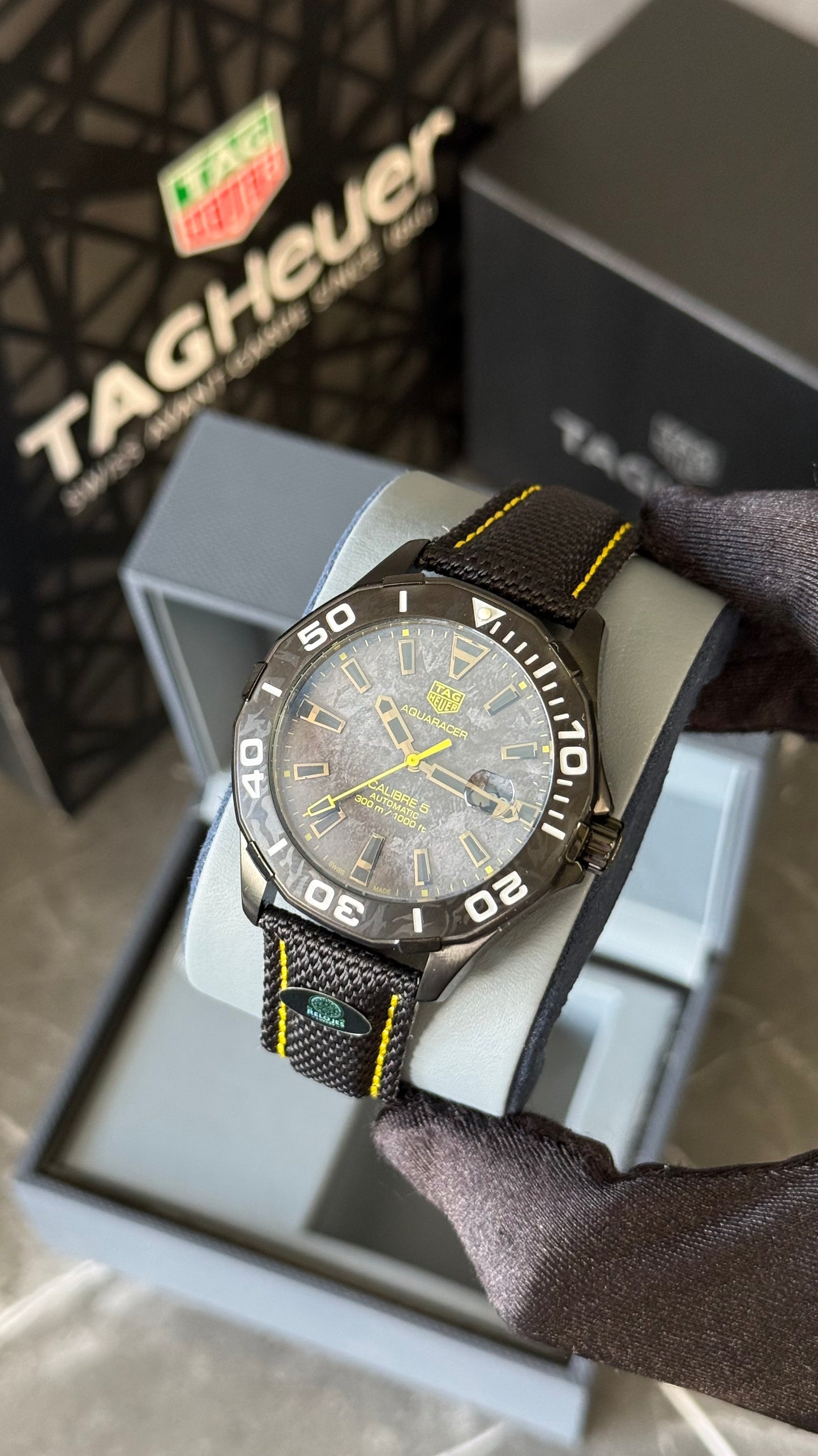 TH. AQUARACER CALIBRE 5 NEGRO / AMARILLO