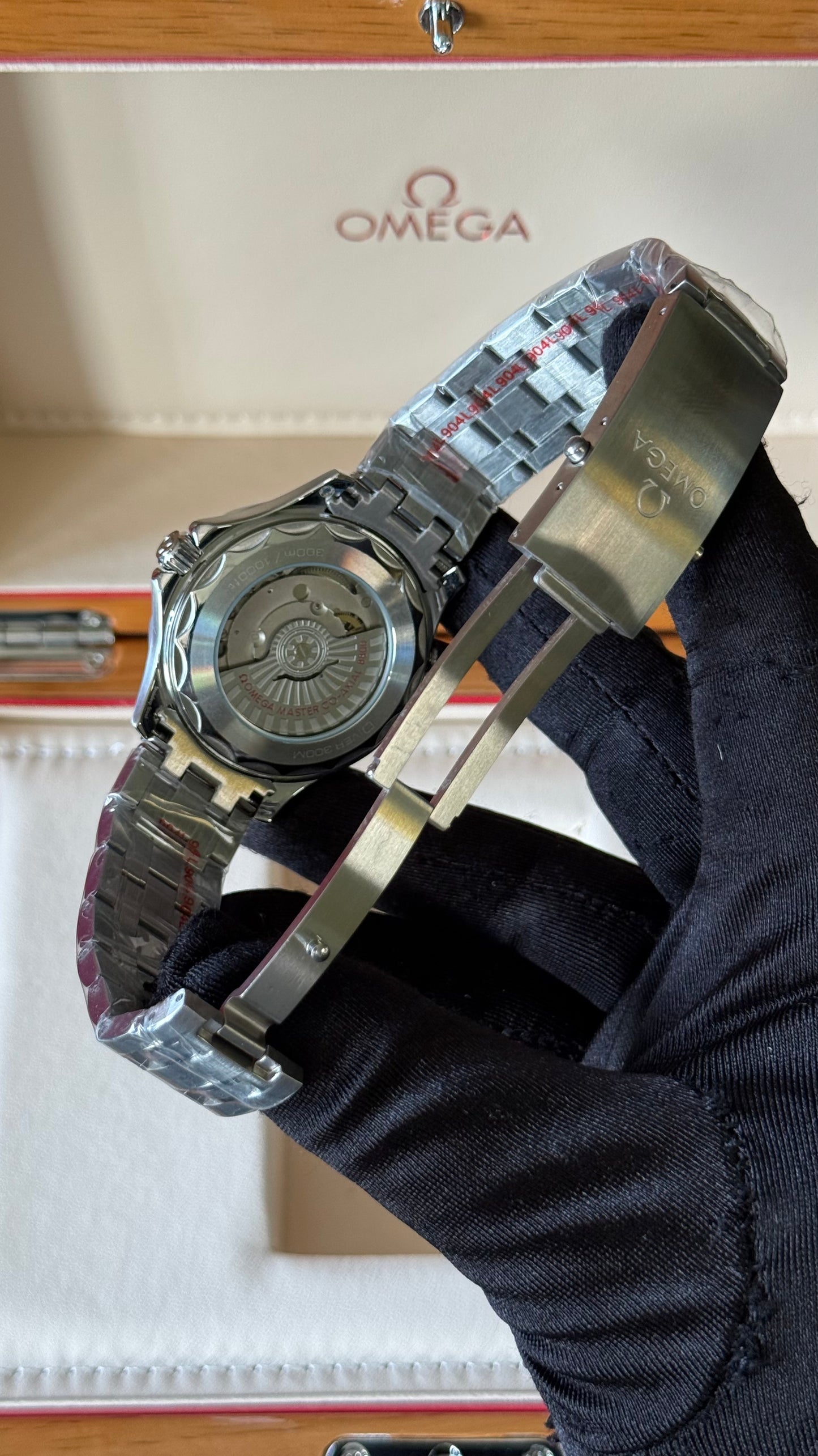 OMG SEAMASTER (NEGRO/PLATA) 40mm