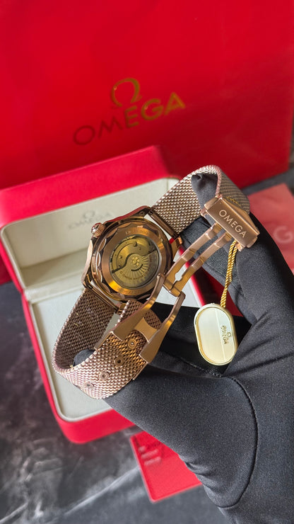 OMG SEAMASTER ORO ROSA/ ROJO/NEGRO