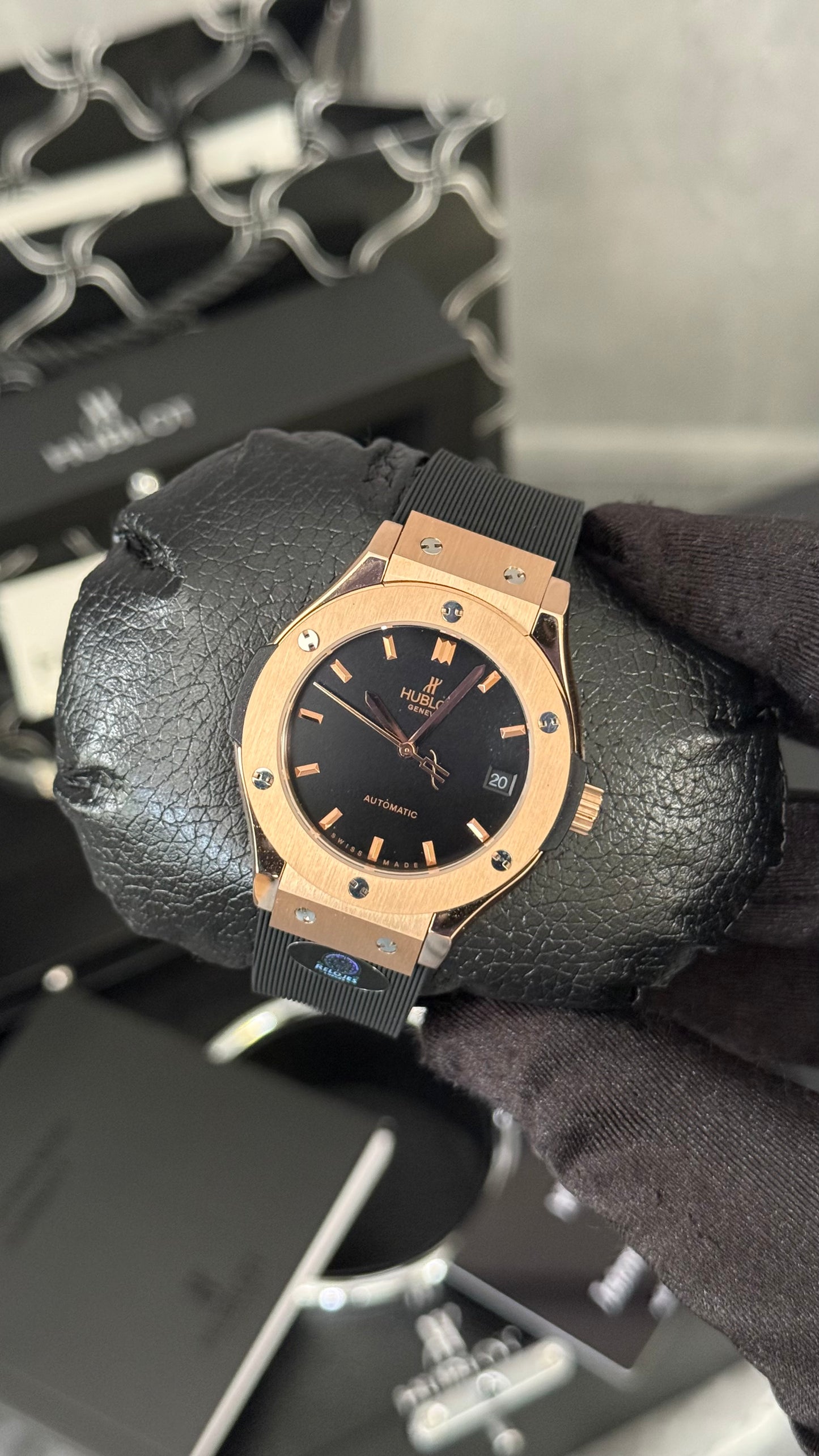 HBLT CLASSIC FUSIÓN (ORO ROSA/ NEGRO)  33MM